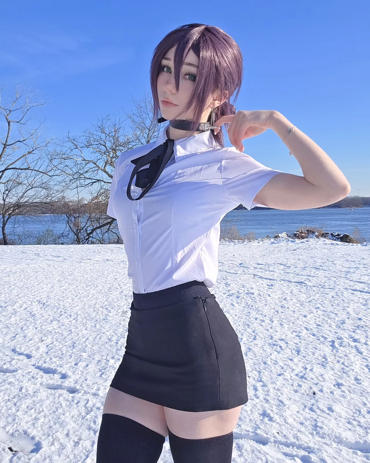 Celebi Cosplays - Reze - Chainsaw Man - Cosplay Gallery 2 - 19 Images preview