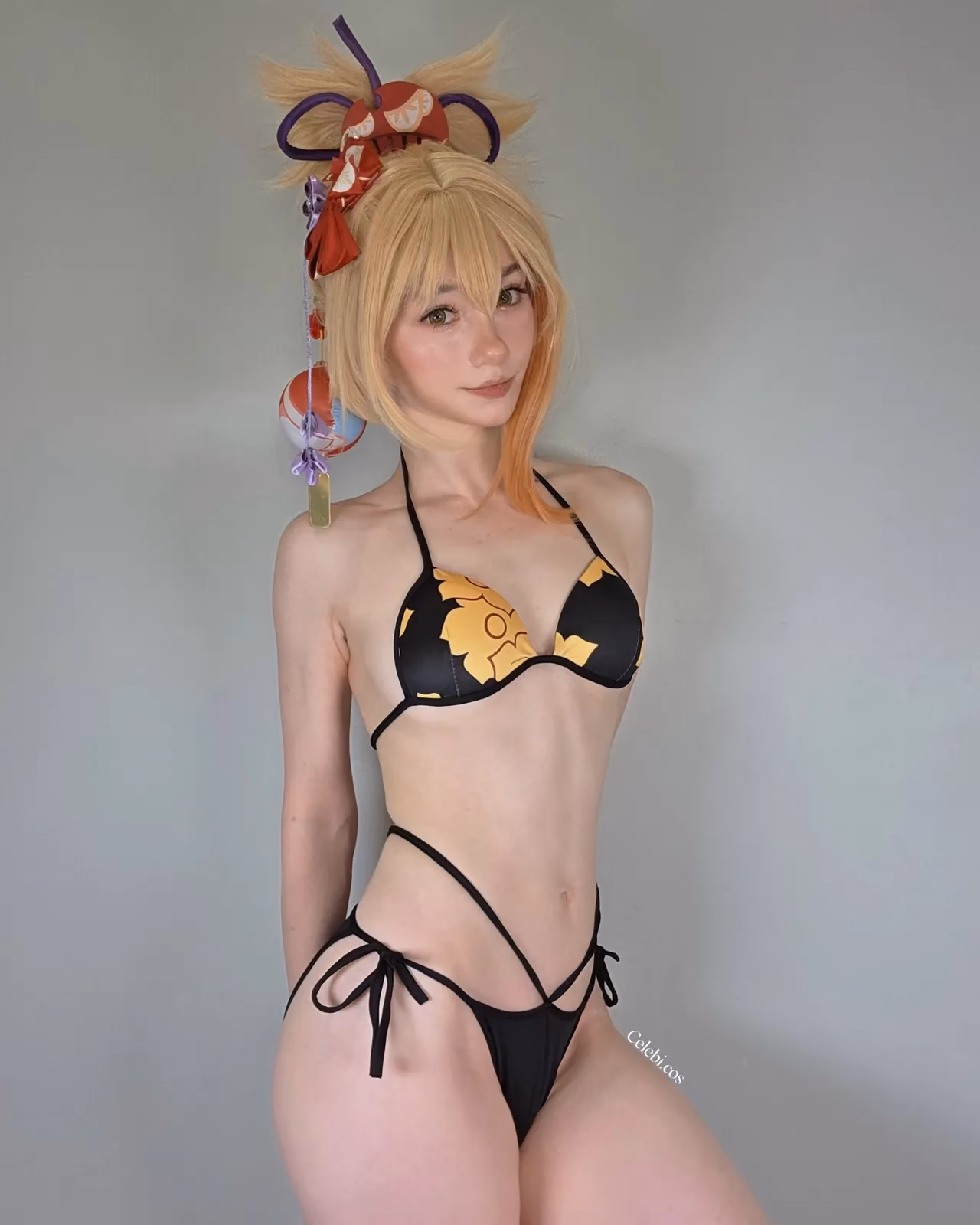 Celebi Cosplays as Yoimiya — cosplay photo 2 of 10