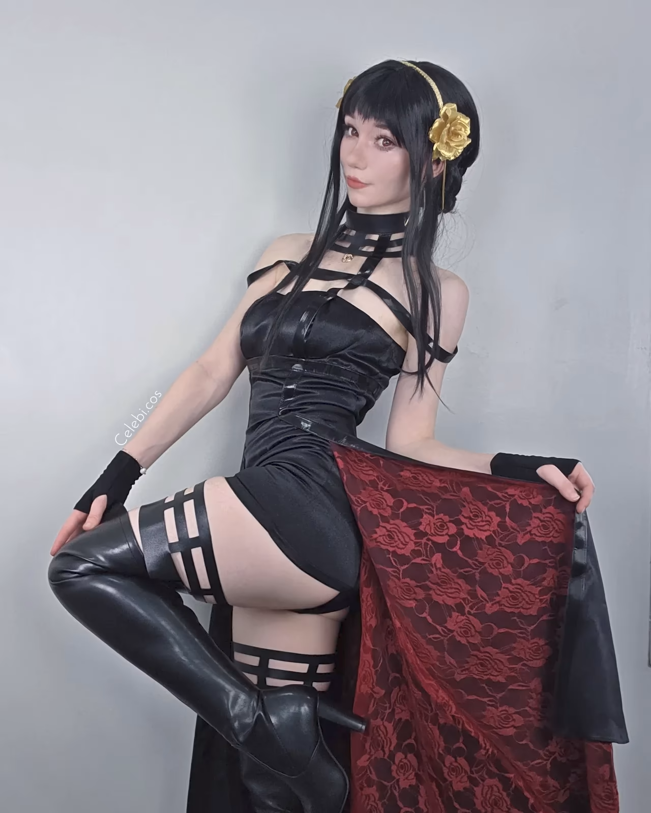 Celebi Cosplays as Yor Forger — cosplay photo 4 of 19