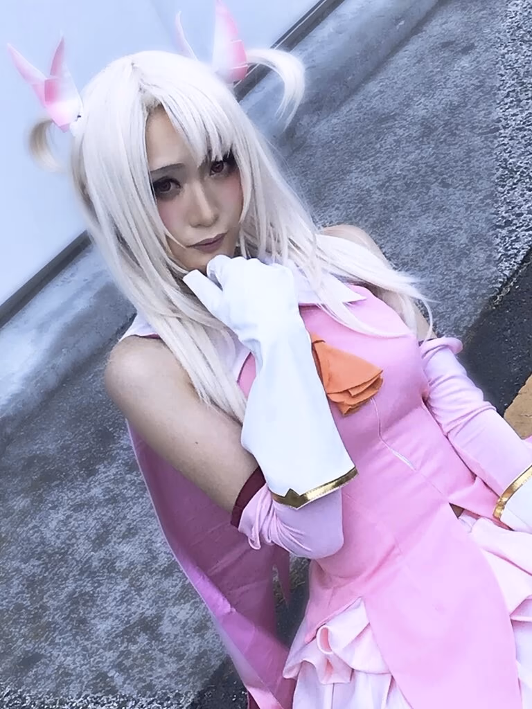 Chamomile as Illyasviel Von Einzbern — cosplay photo 15 of 23