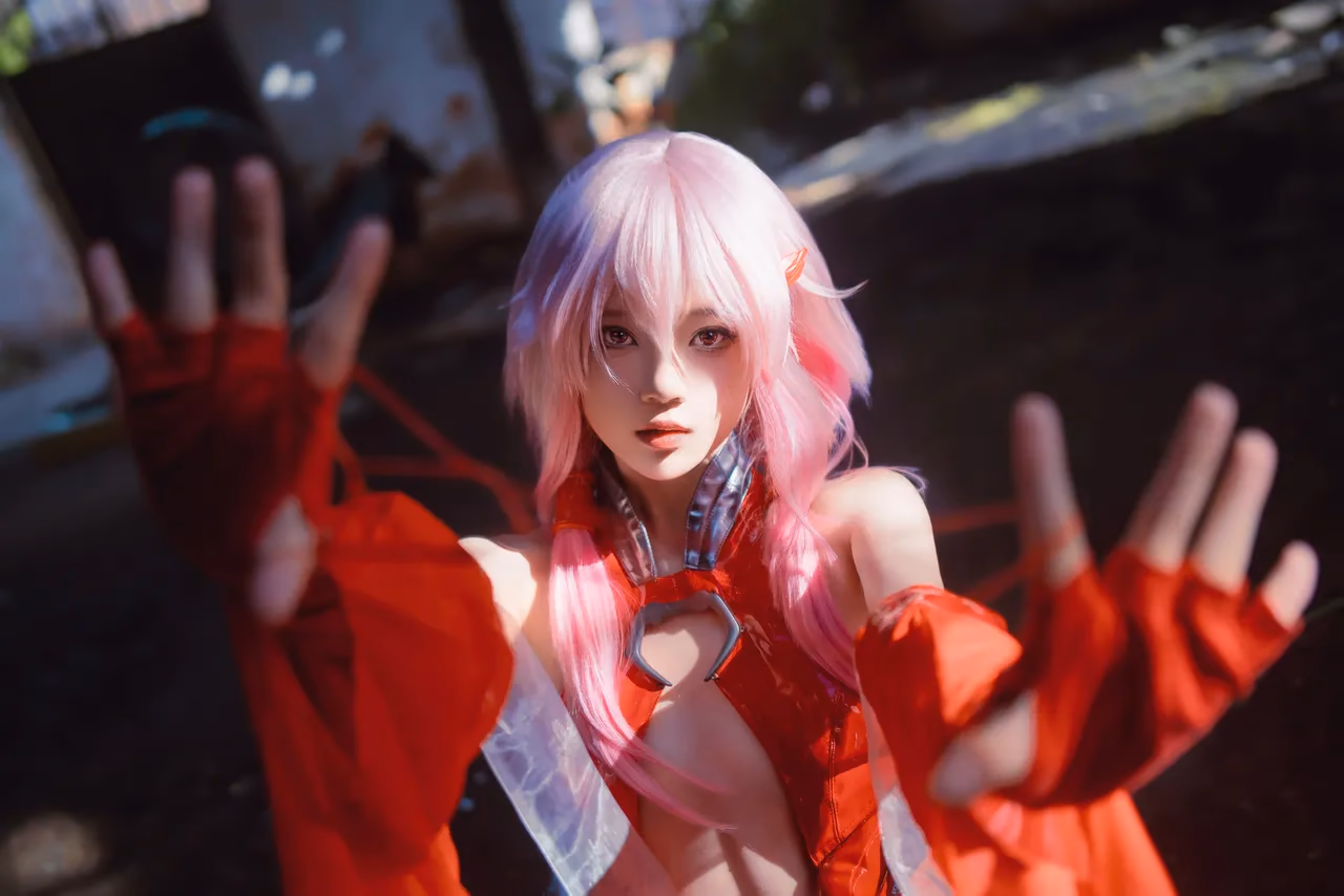 Cherry Neko as Inori Yuzuriha — cosplay photo 8 of 48