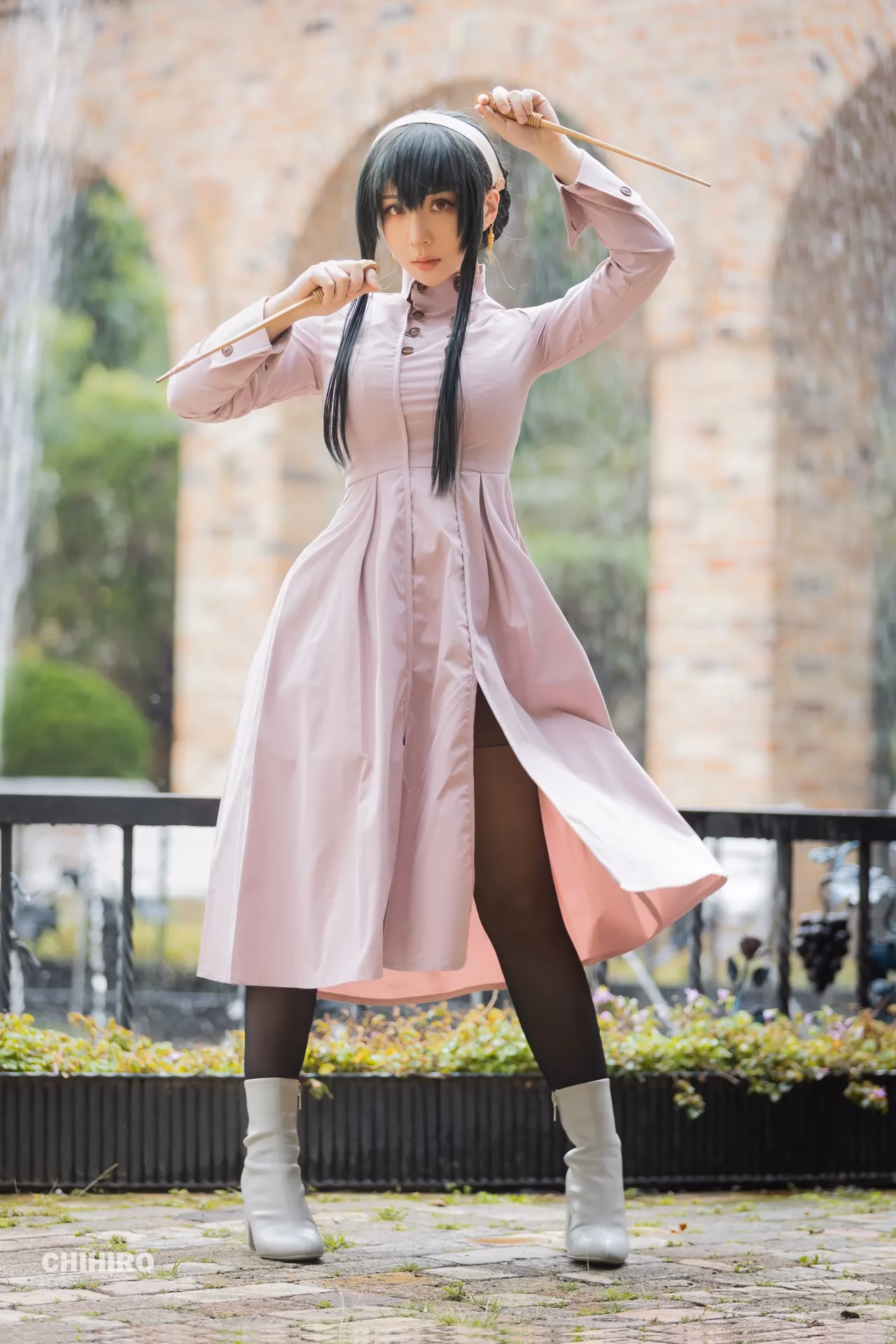 Chihiro Chang as Yor Forger — cosplay photo 10 of 17