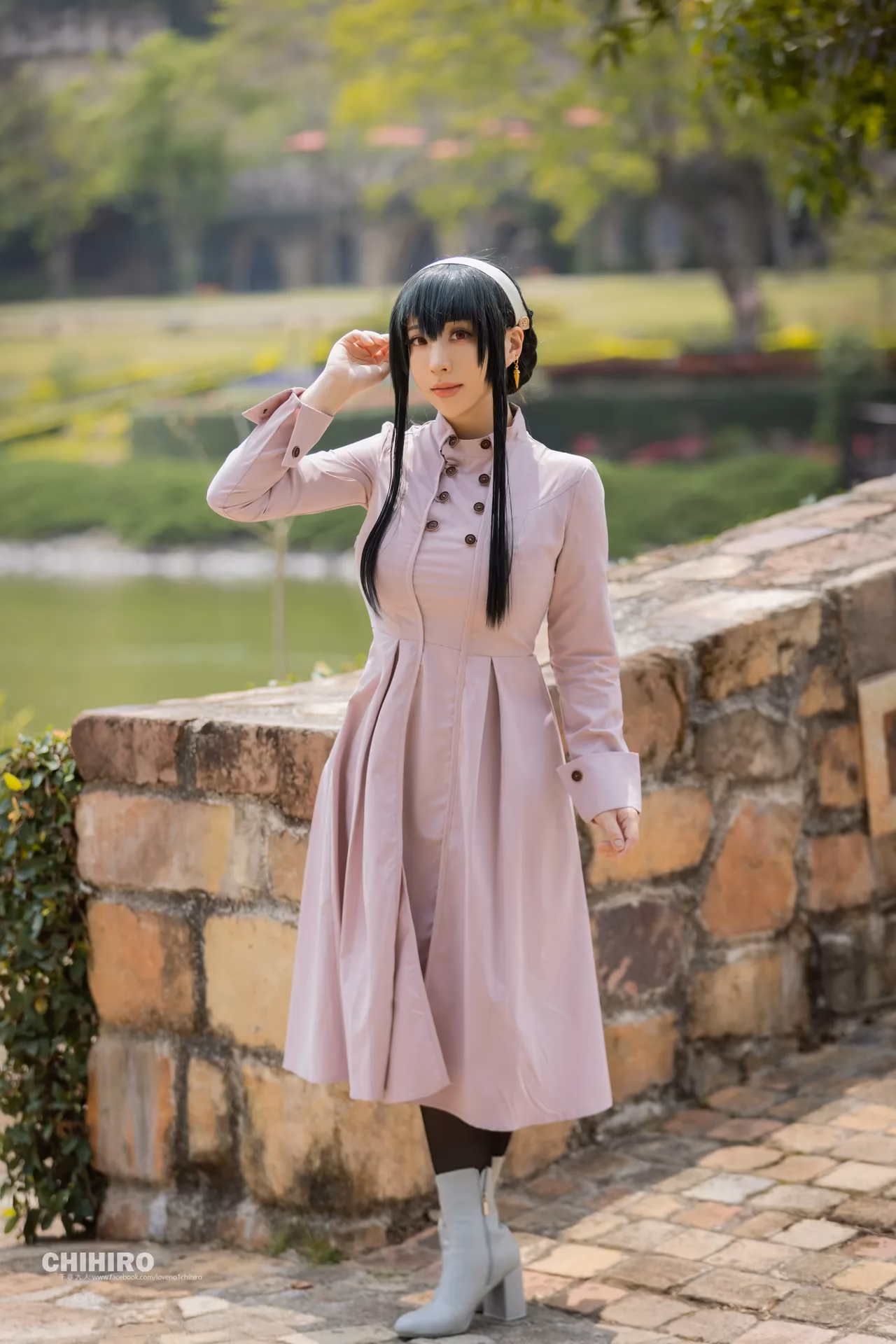 Chihiro Chang as Yor Forger — cosplay photo 6 of 17