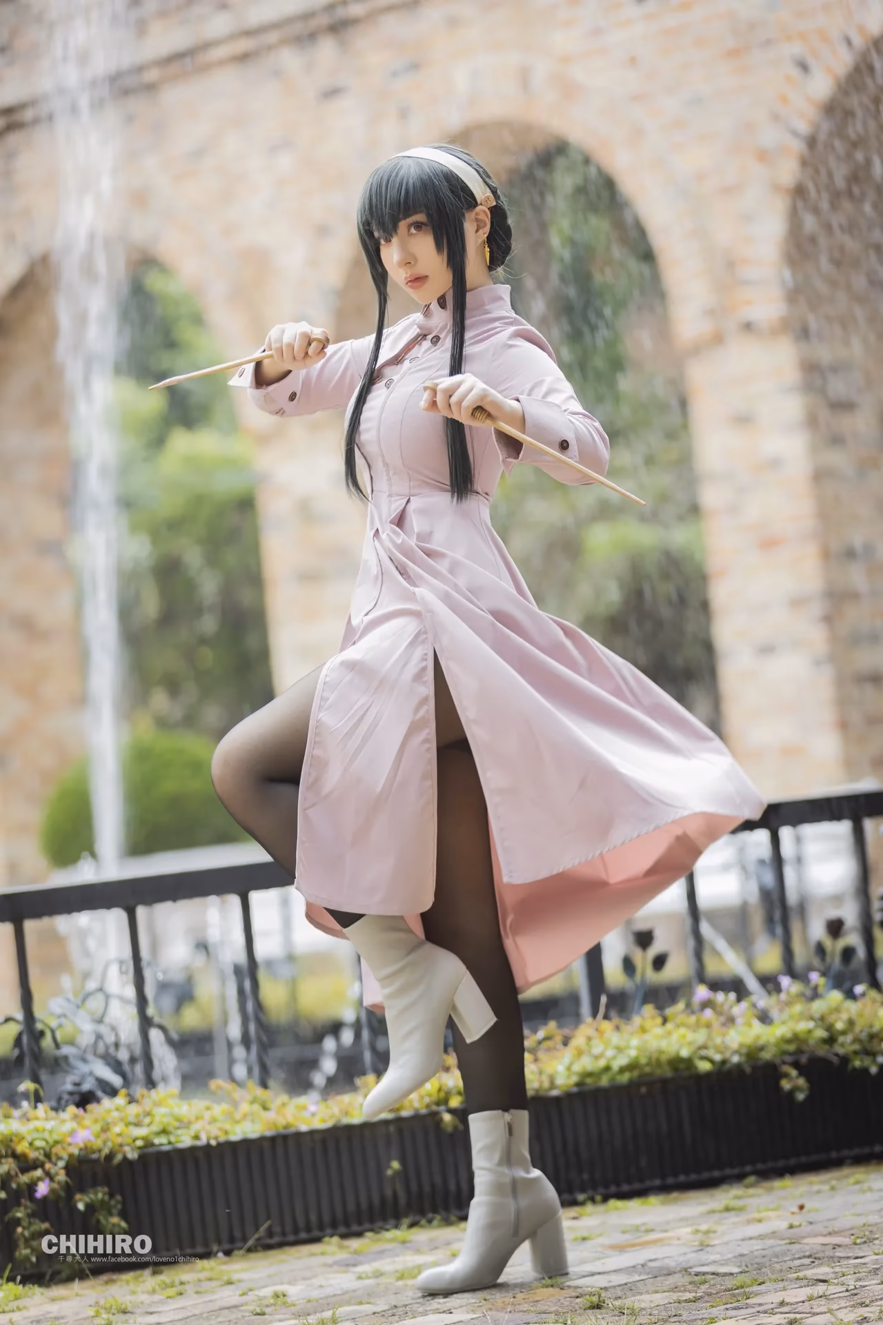 Chihiro Chang as Yor Forger — cosplay photo 9 of 17
