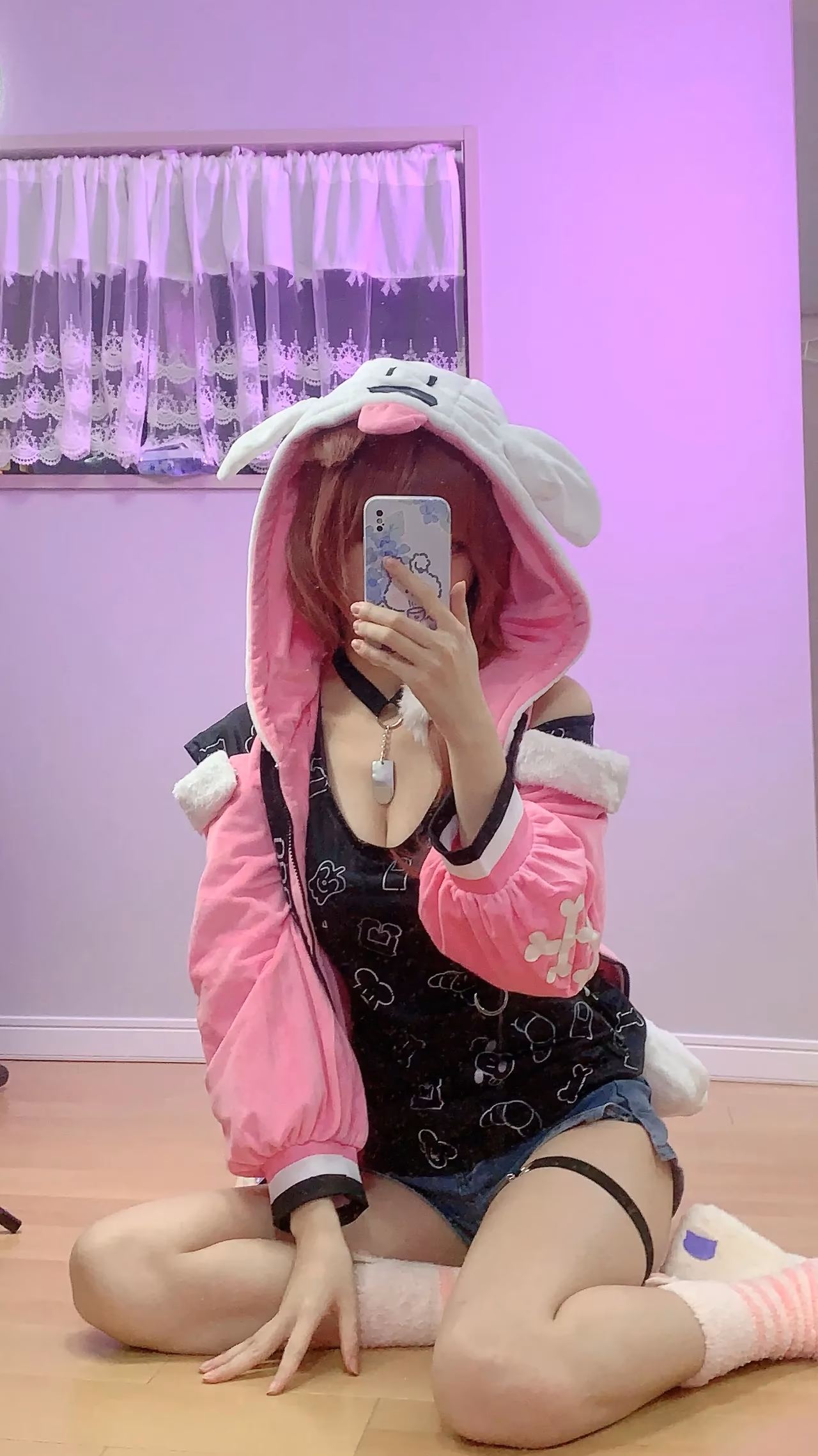 Chiyo as Inugami Korone — cosplay photo 12 of 12