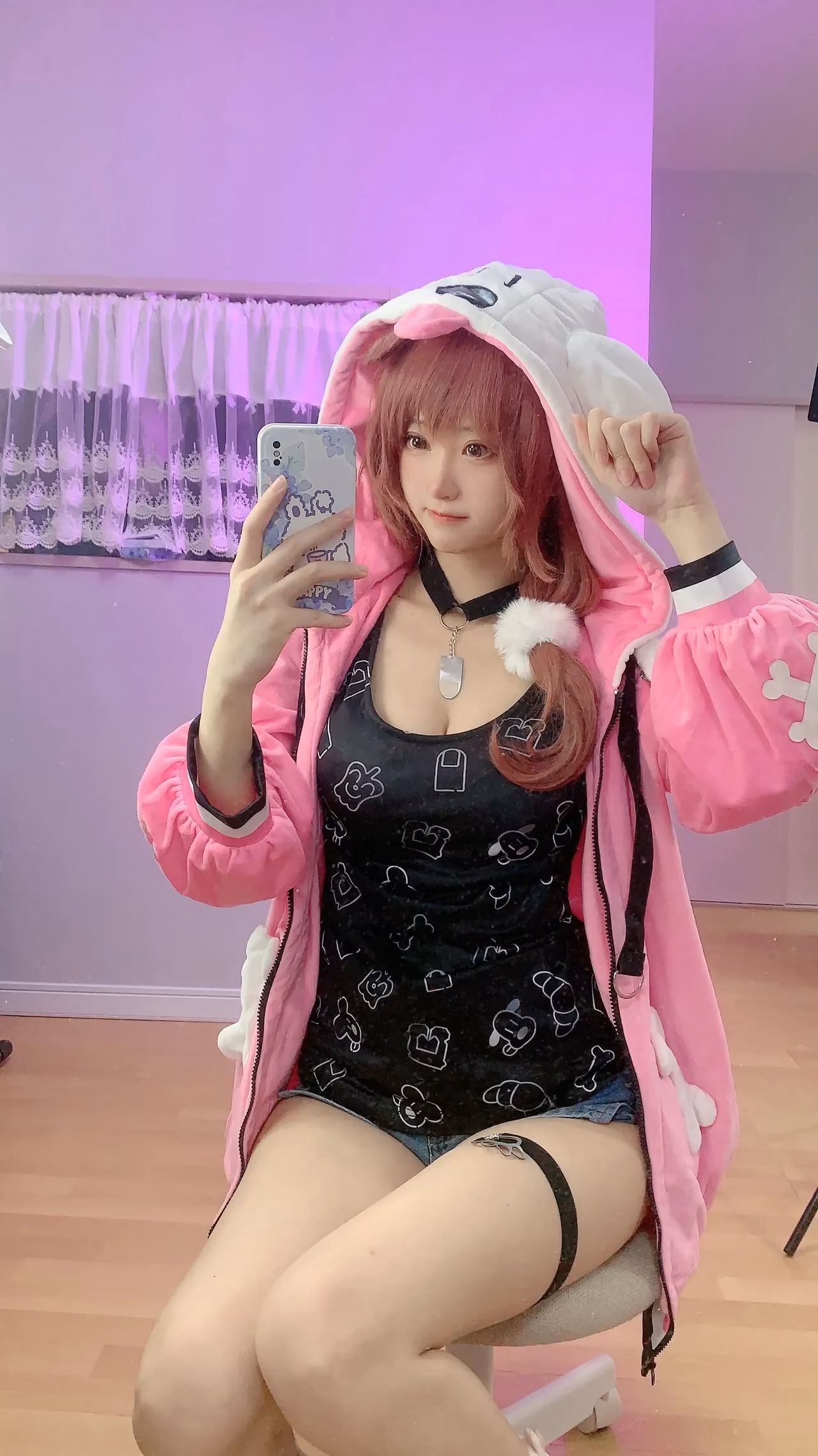 Chiyo as Inugami Korone — cosplay photo 3 of 12