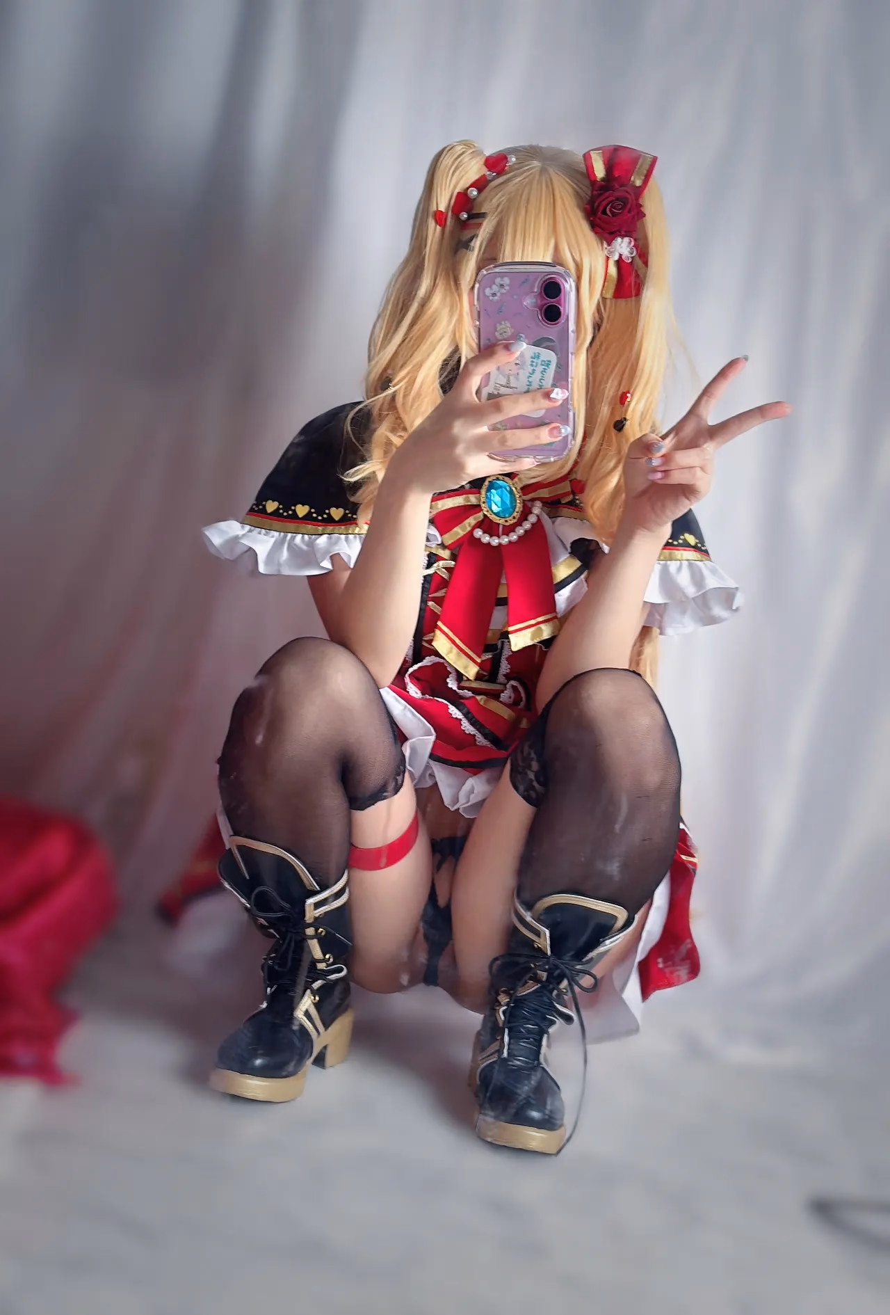 Chuchu Nagomitei as Haachama (Akai Haato) — cosplay photo 95 of 95