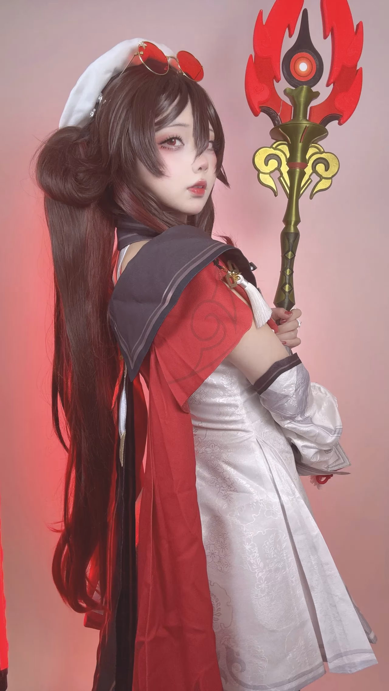 Chuchu Nagomitei as Hu Tao — cosplay photo 11 of 136