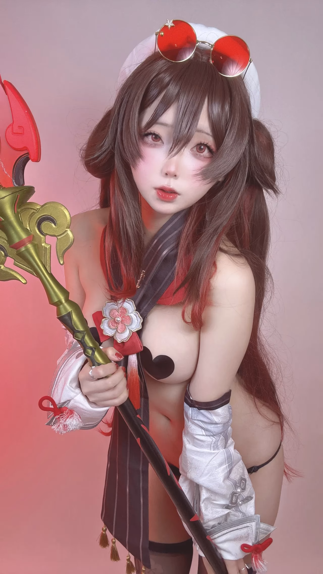 Chuchu Nagomitei as Hu Tao — cosplay photo 114 of 136