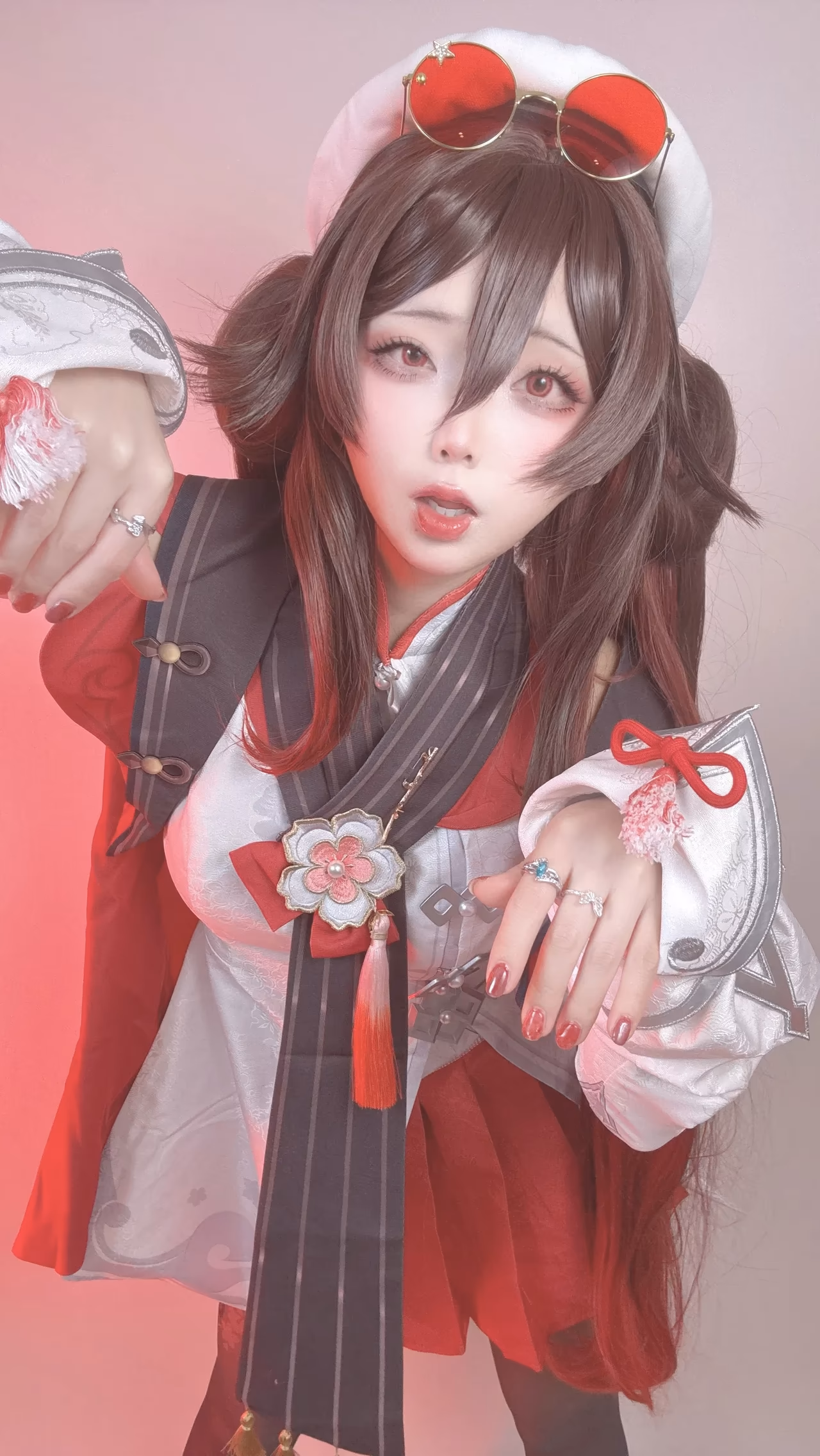 Chuchu Nagomitei as Hu Tao — cosplay photo 34 of 136