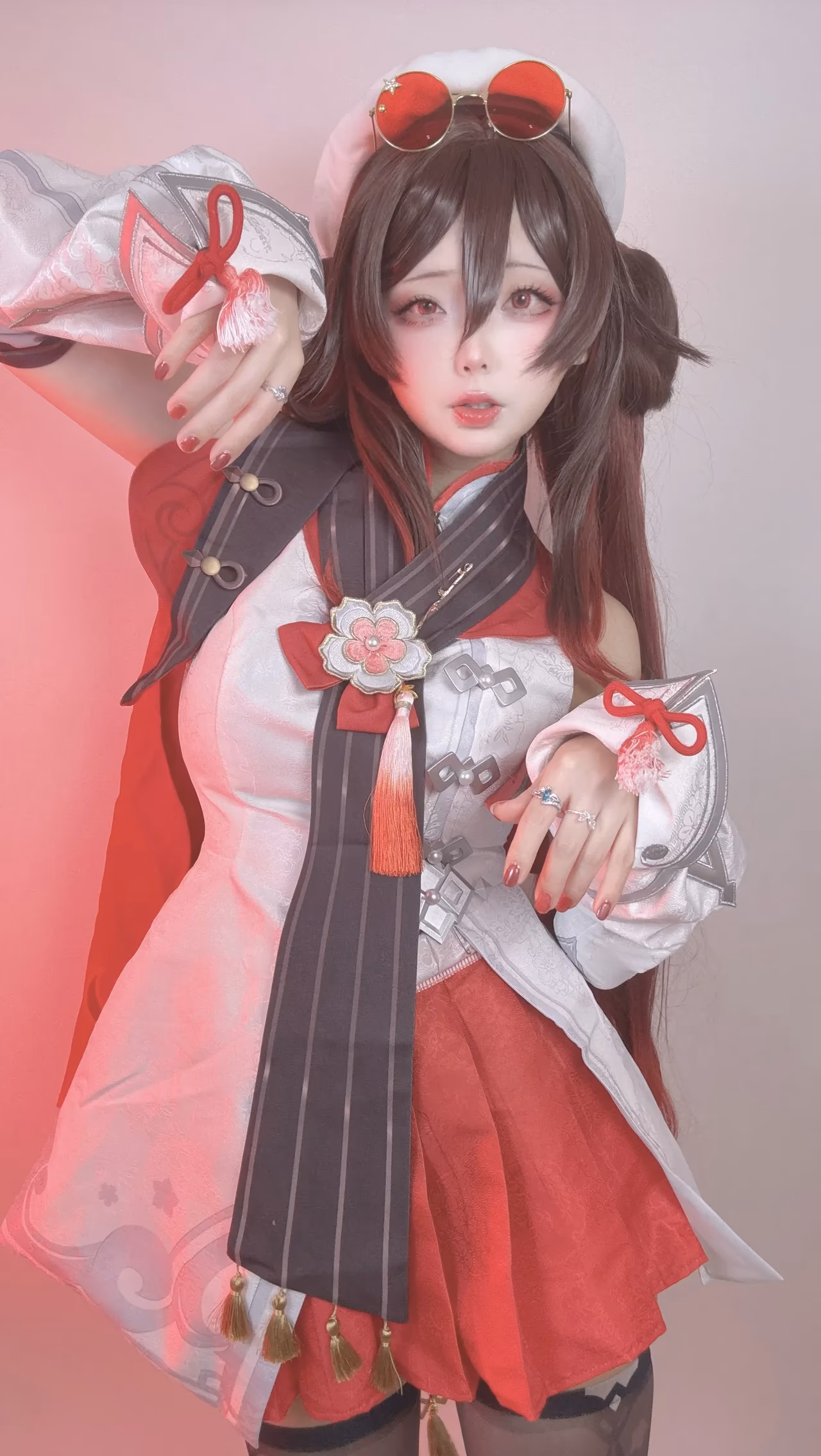 Chuchu Nagomitei as Hu Tao — cosplay photo 35 of 136