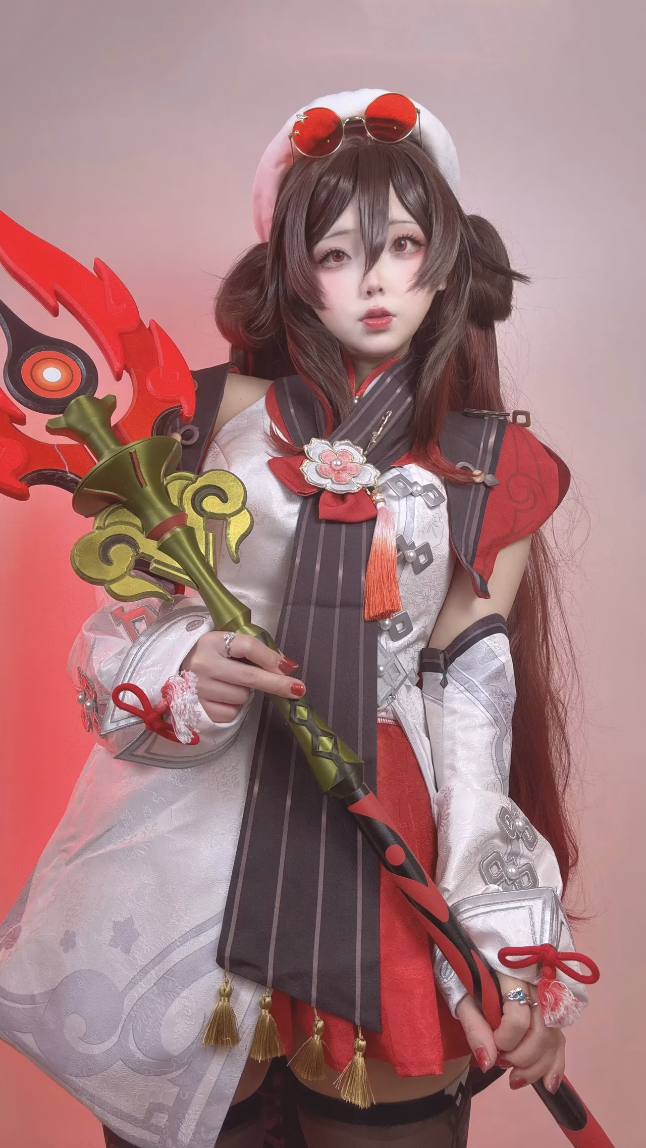Chuchu Nagomitei as Hu Tao — cosplay photo 44 of 136