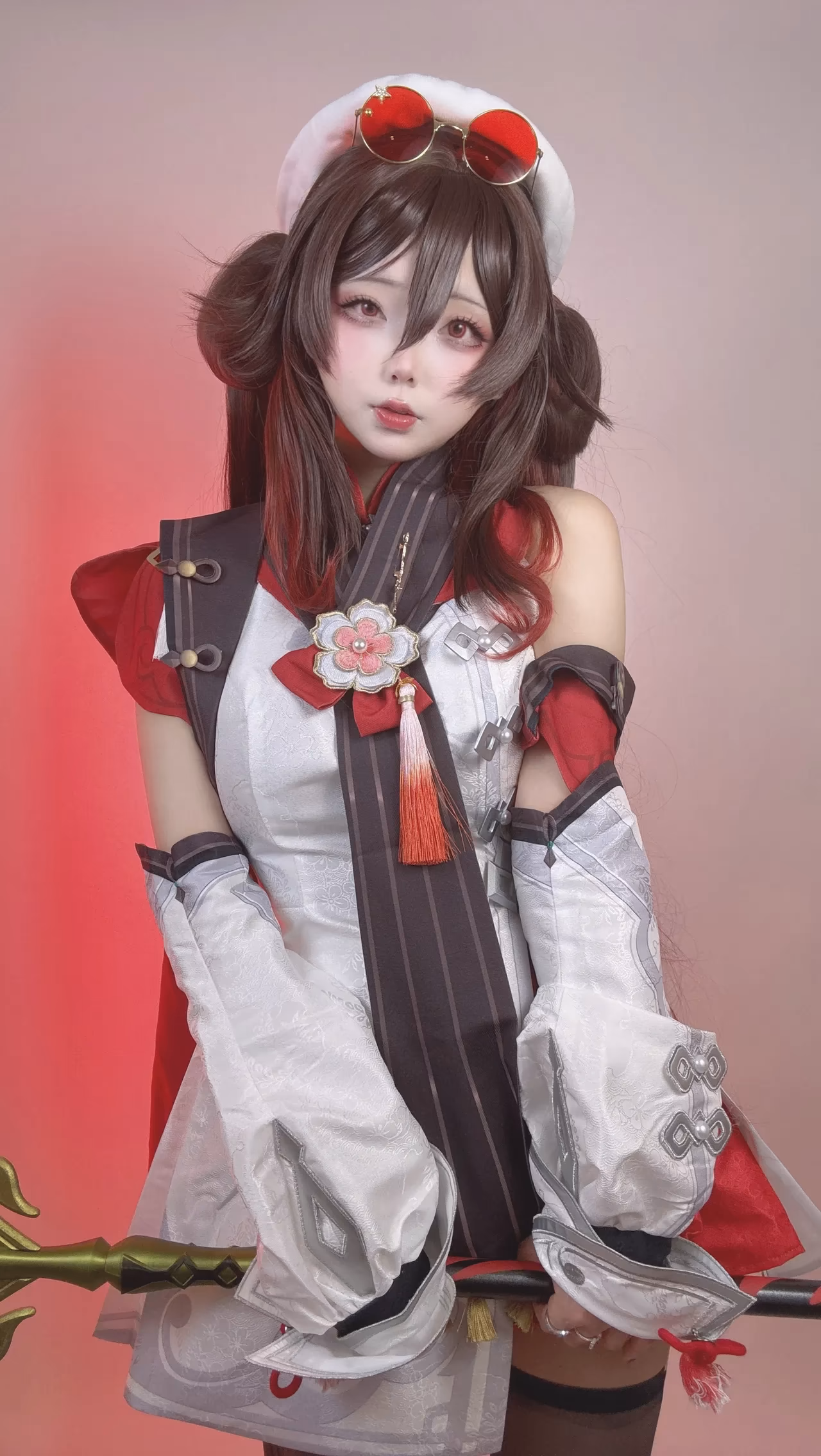 Chuchu Nagomitei as Hu Tao — cosplay photo 50 of 136