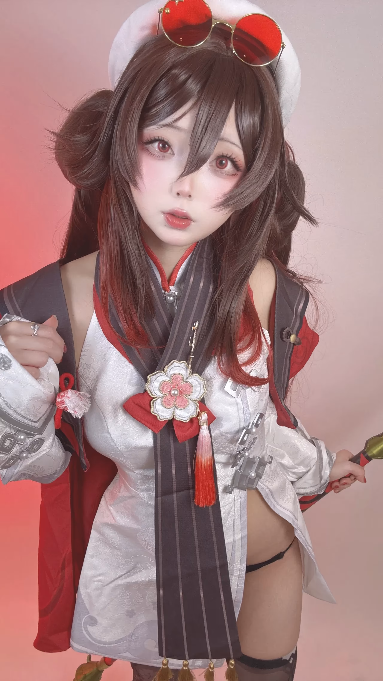 Chuchu Nagomitei as Hu Tao — cosplay photo 76 of 136