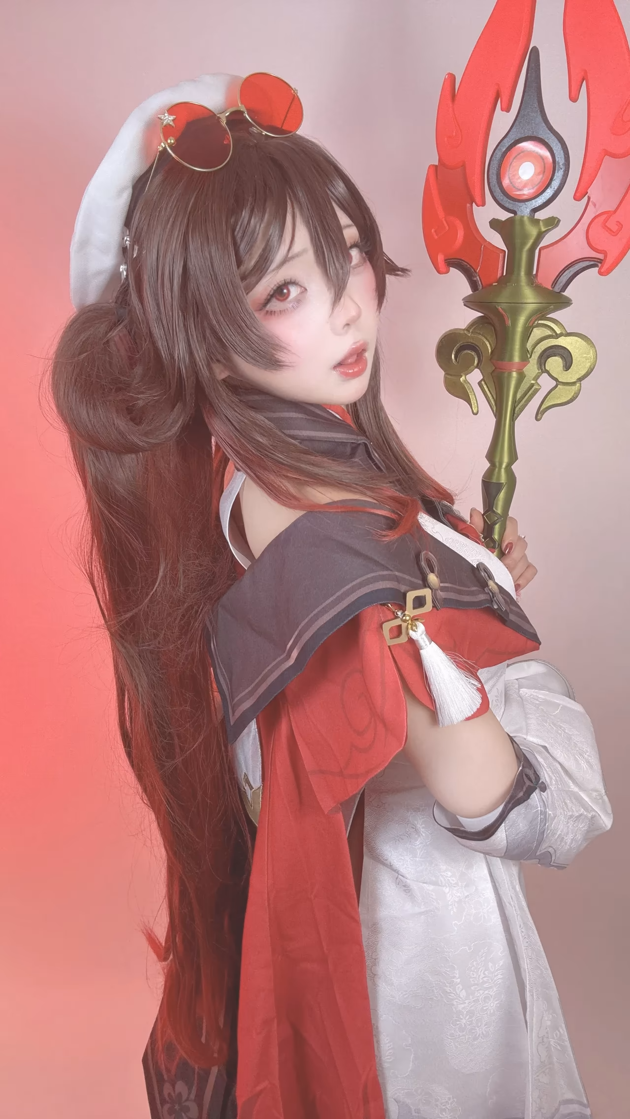 Chuchu Nagomitei as Hu Tao — cosplay photo 80 of 136