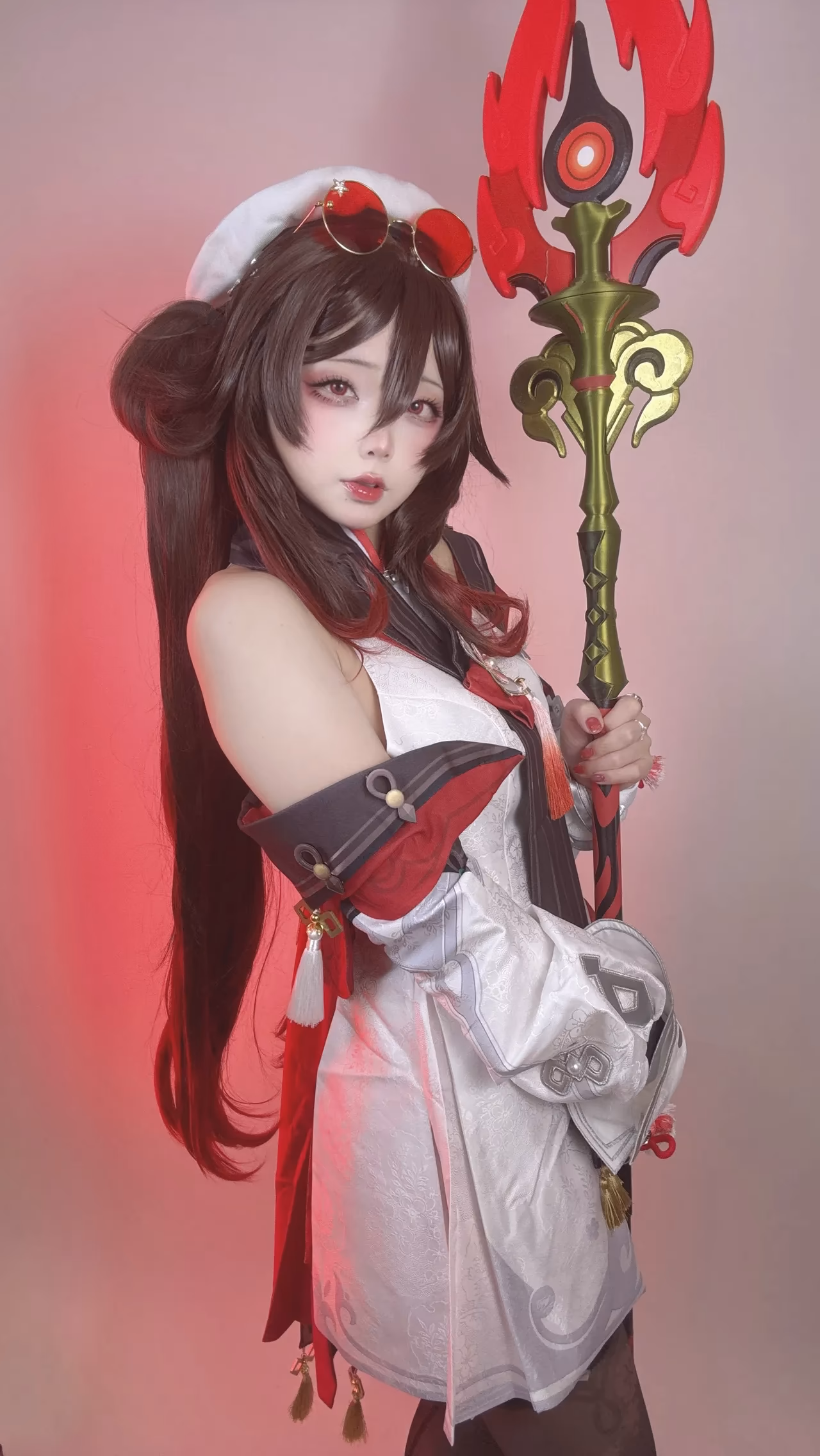 Chuchu Nagomitei as Hu Tao — cosplay photo 9 of 136