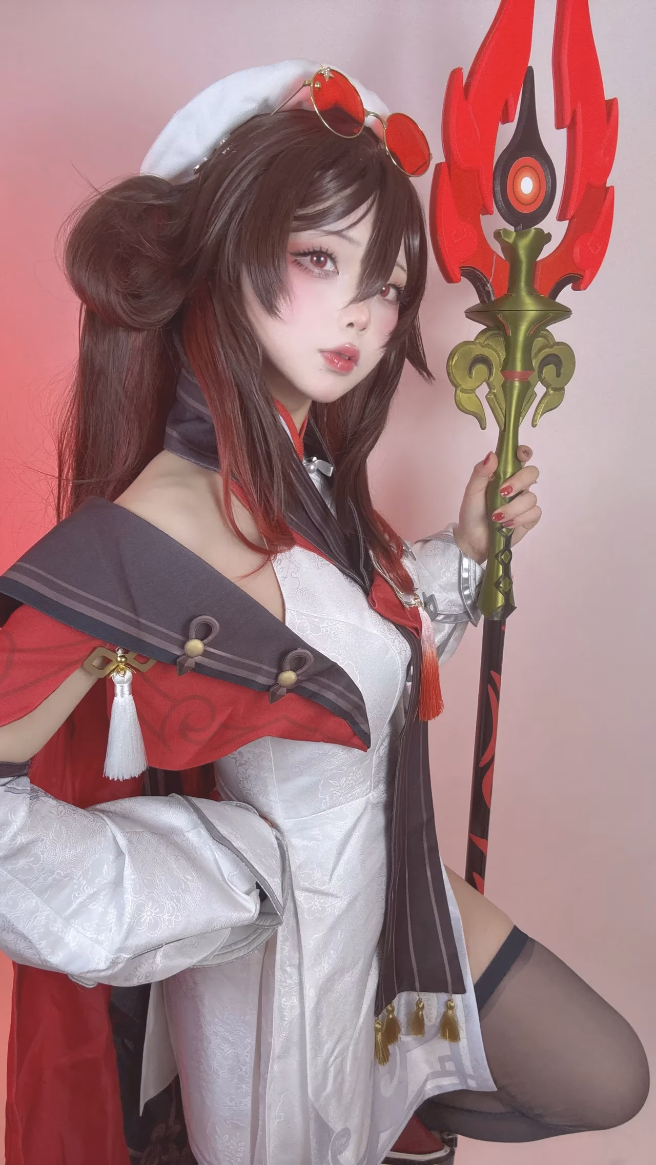Chuchu Nagomitei as Hu Tao — cosplay photo 90 of 136
