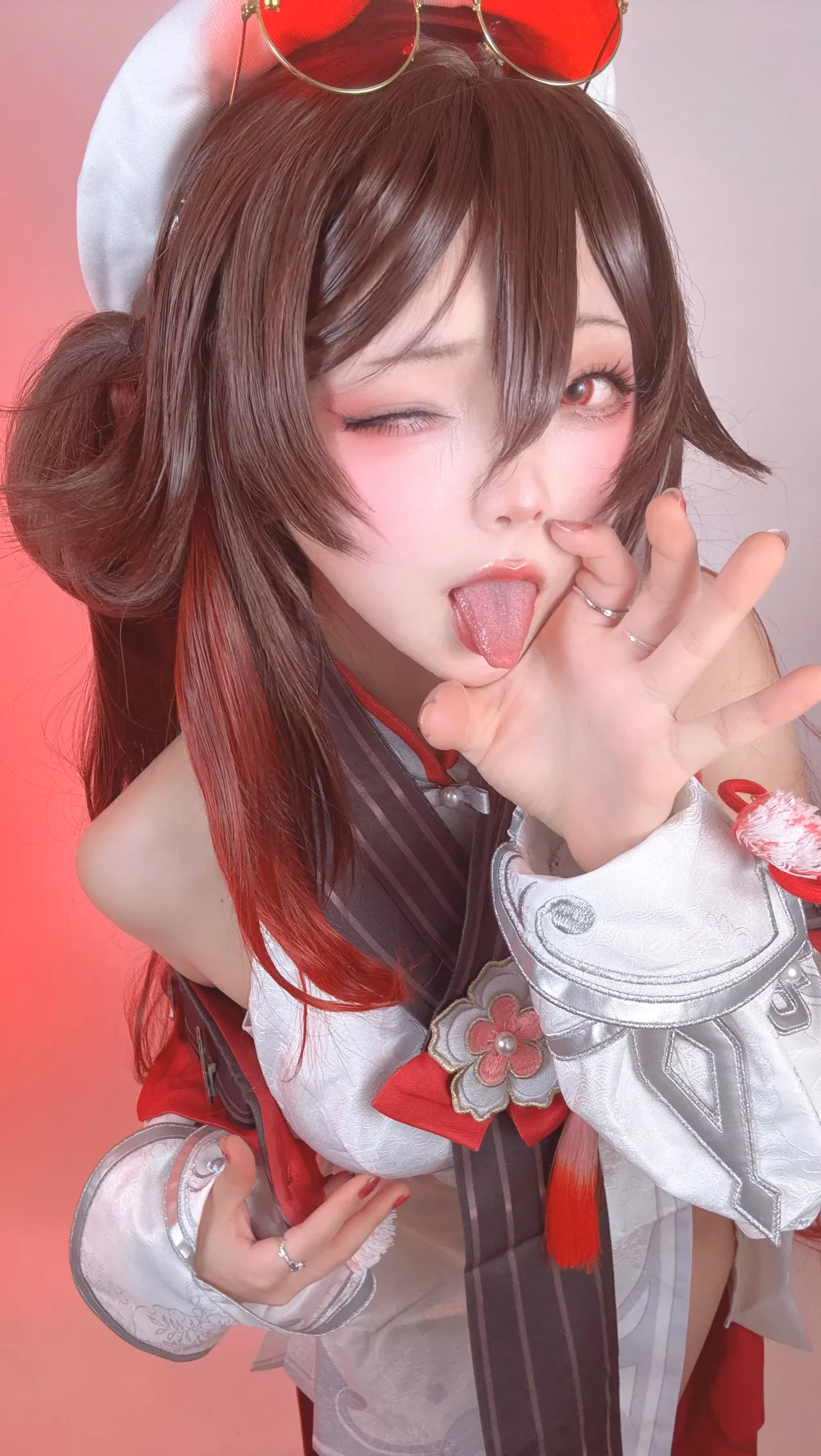Chuchu Nagomitei as Hu Tao — cosplay photo 93 of 136