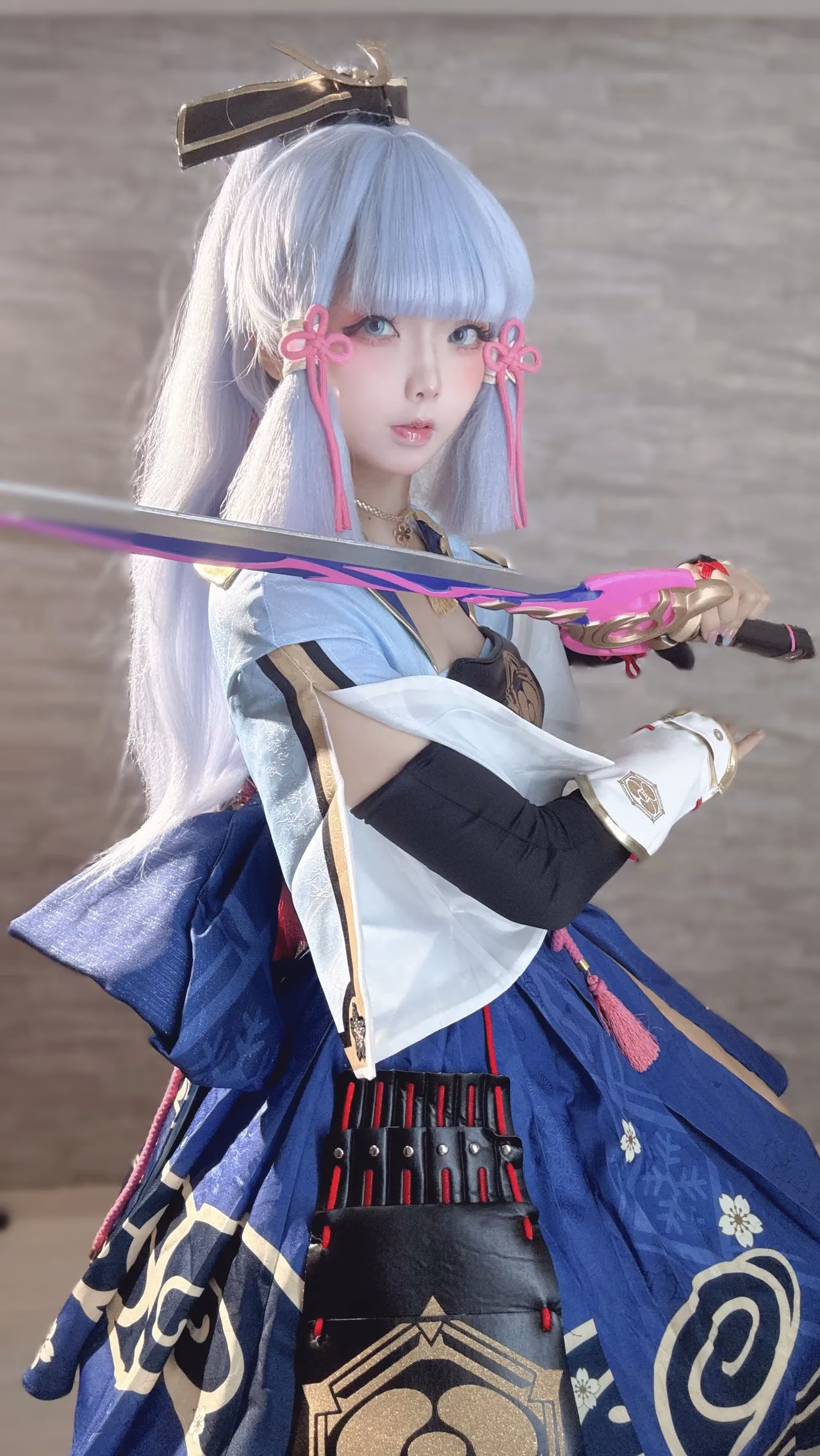 Chuchu Nagomitei as Kamisato Ayaka — cosplay photo 10 of 110