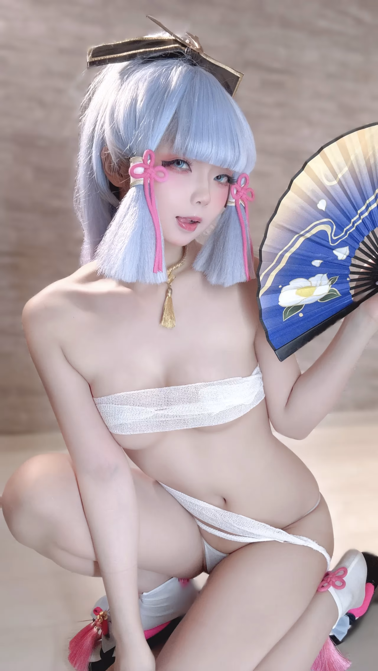 Chuchu Nagomitei as Kamisato Ayaka — cosplay photo 107 of 110