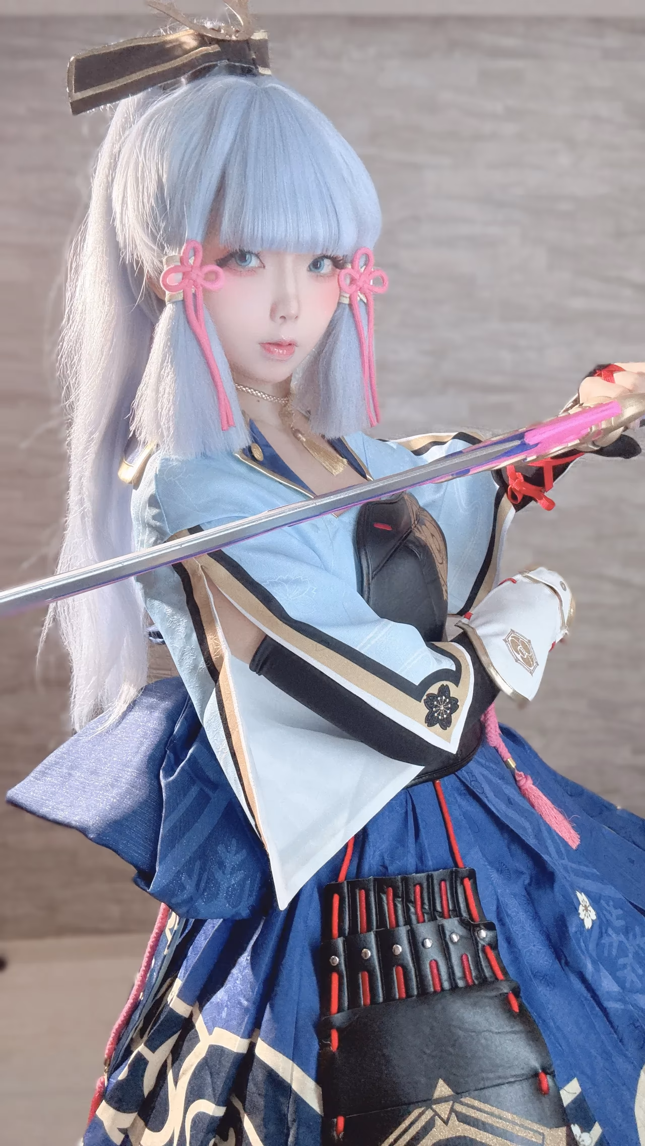 Chuchu Nagomitei as Kamisato Ayaka — cosplay photo 12 of 110