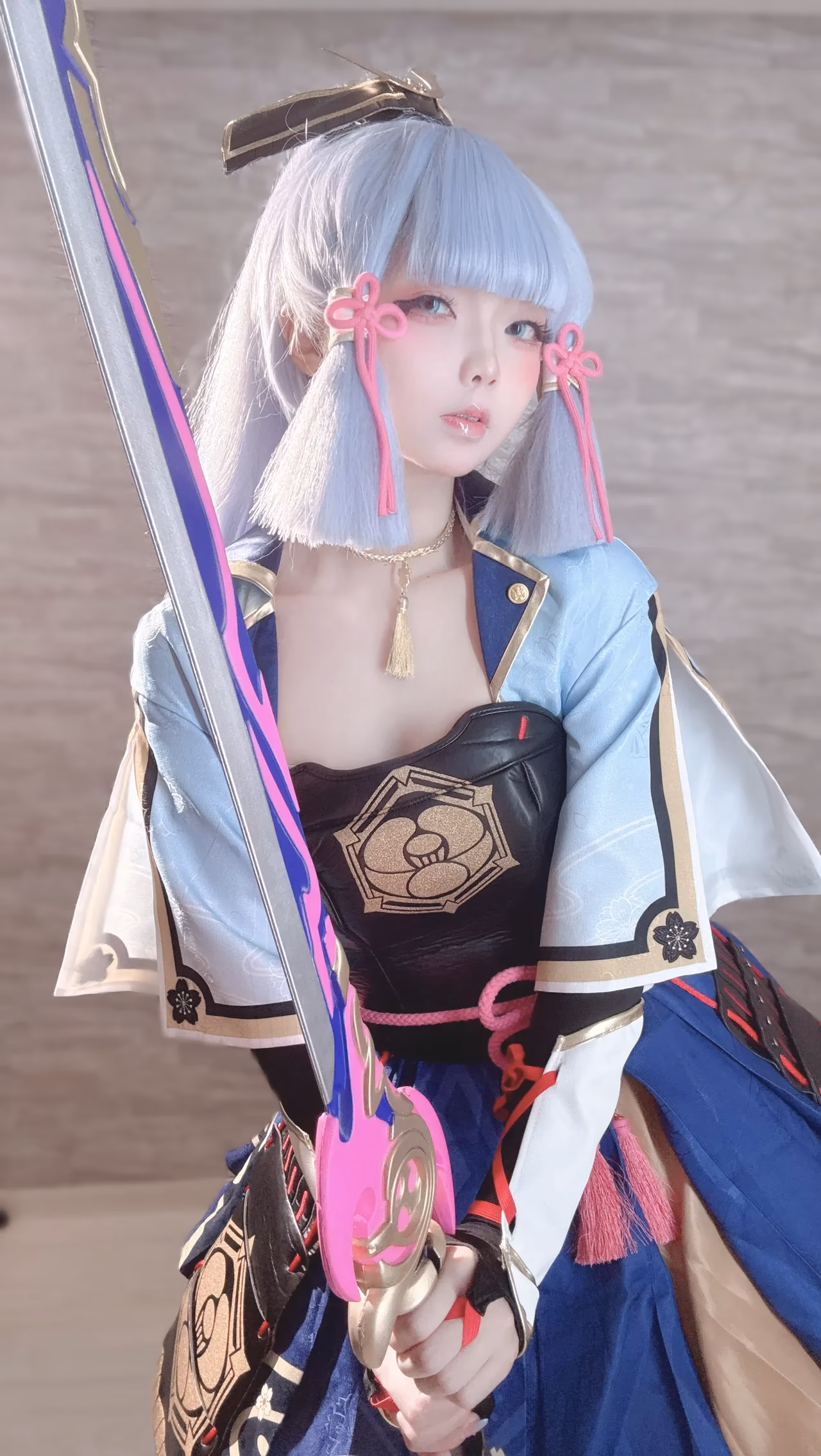 Chuchu Nagomitei as Kamisato Ayaka — cosplay photo 15 of 110