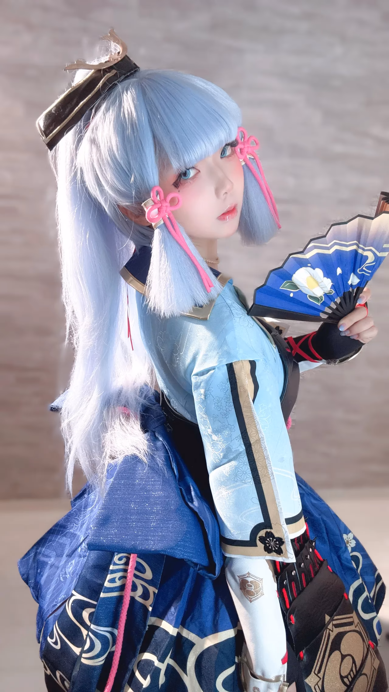 Chuchu Nagomitei as Kamisato Ayaka — cosplay photo 32 of 110
