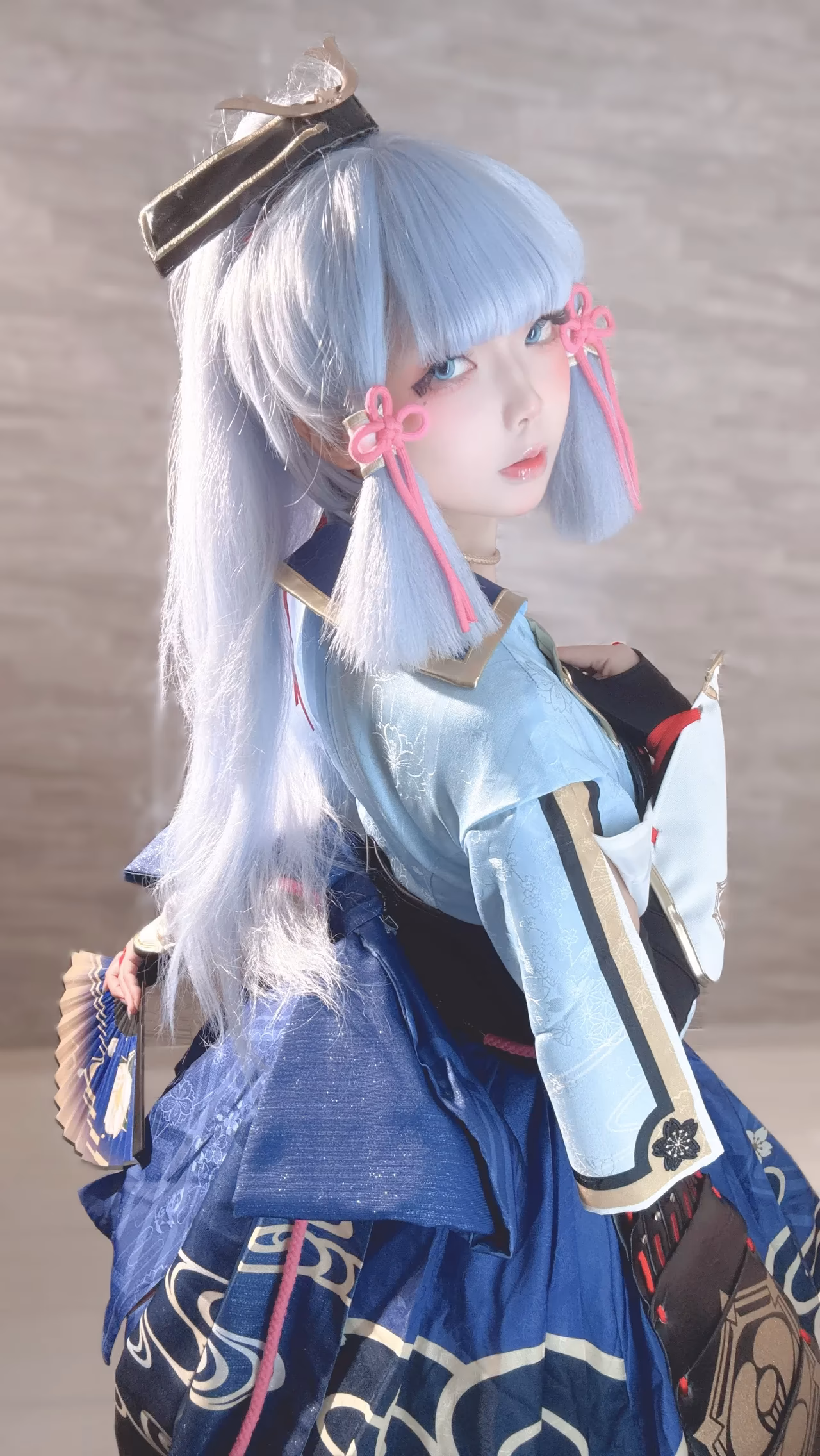 Chuchu Nagomitei as Kamisato Ayaka — cosplay photo 33 of 110