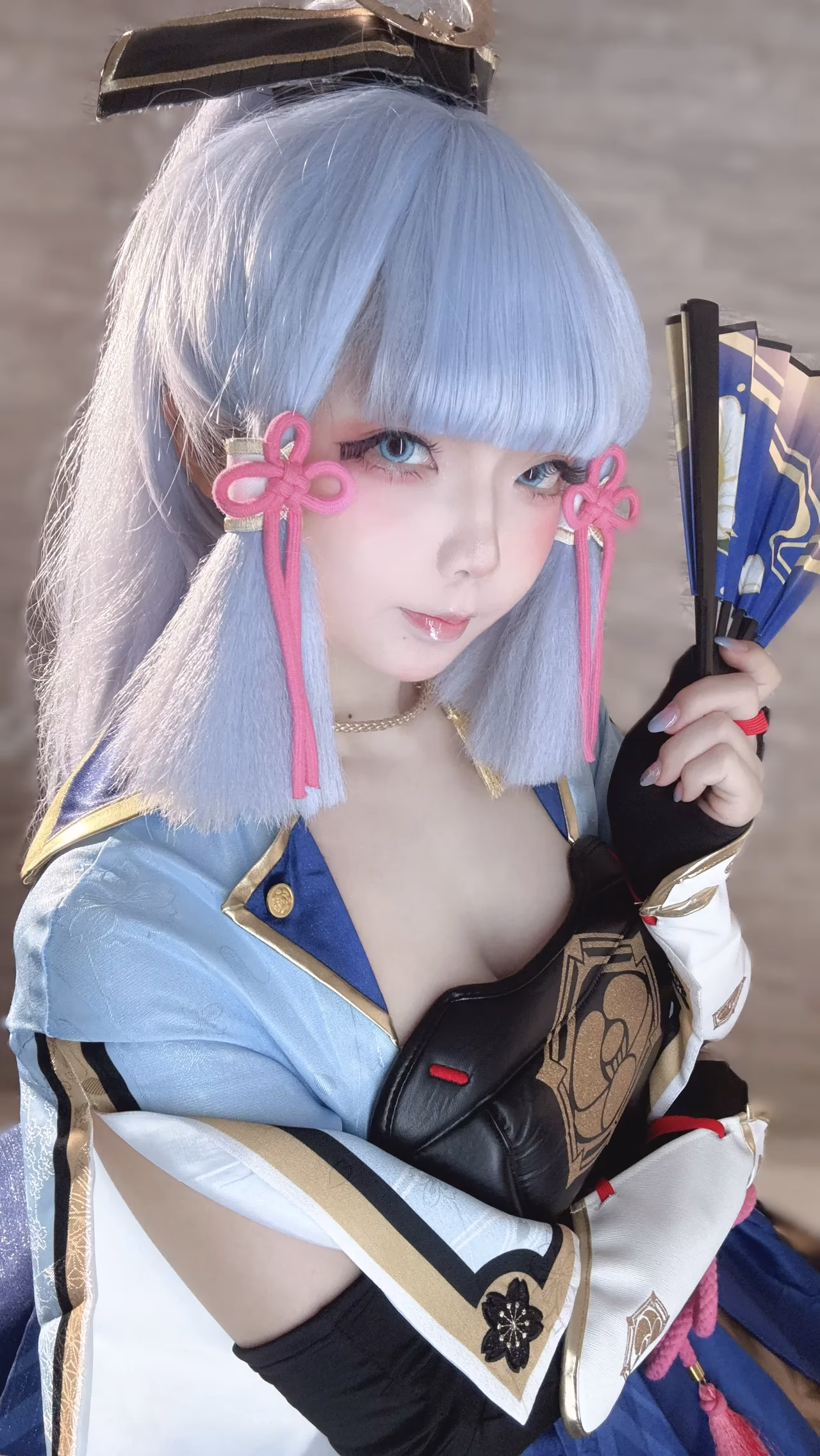 Chuchu Nagomitei as Kamisato Ayaka — cosplay photo 38 of 110