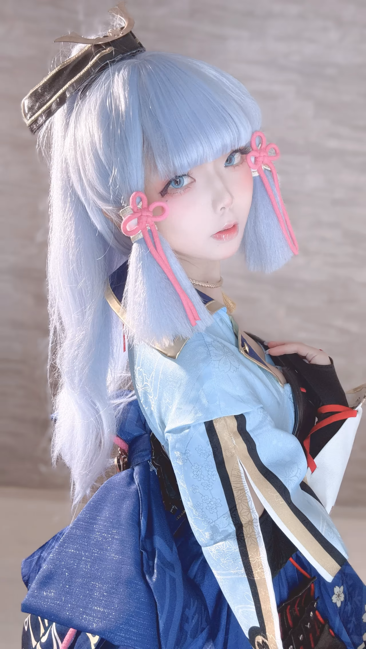 Chuchu Nagomitei as Kamisato Ayaka — cosplay photo 4 of 110
