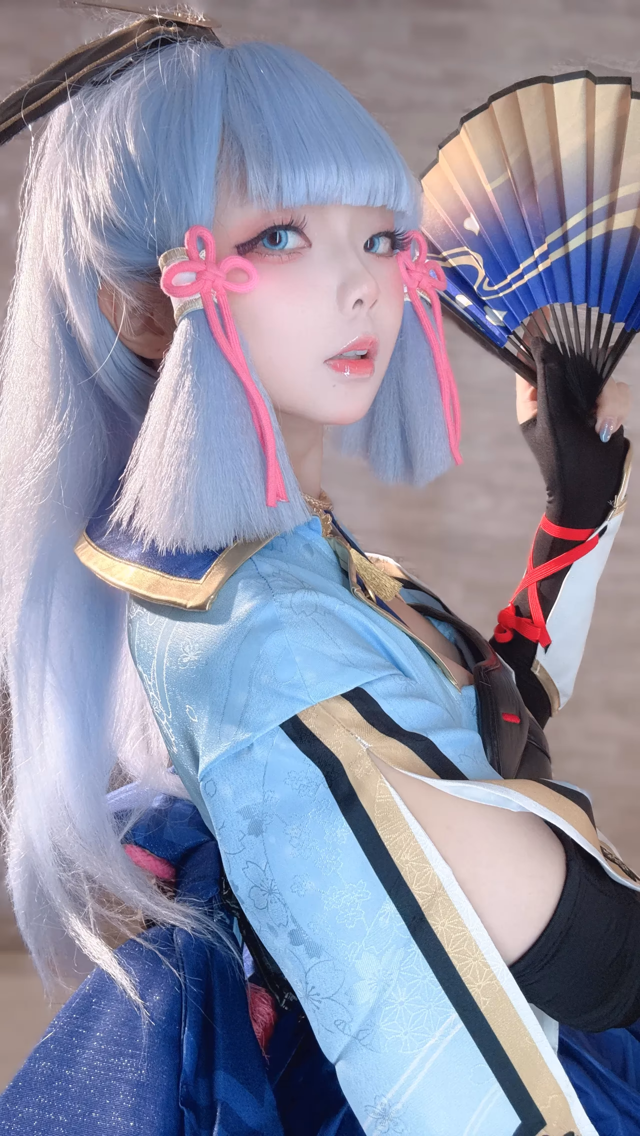 Chuchu Nagomitei as Kamisato Ayaka — cosplay photo 44 of 110