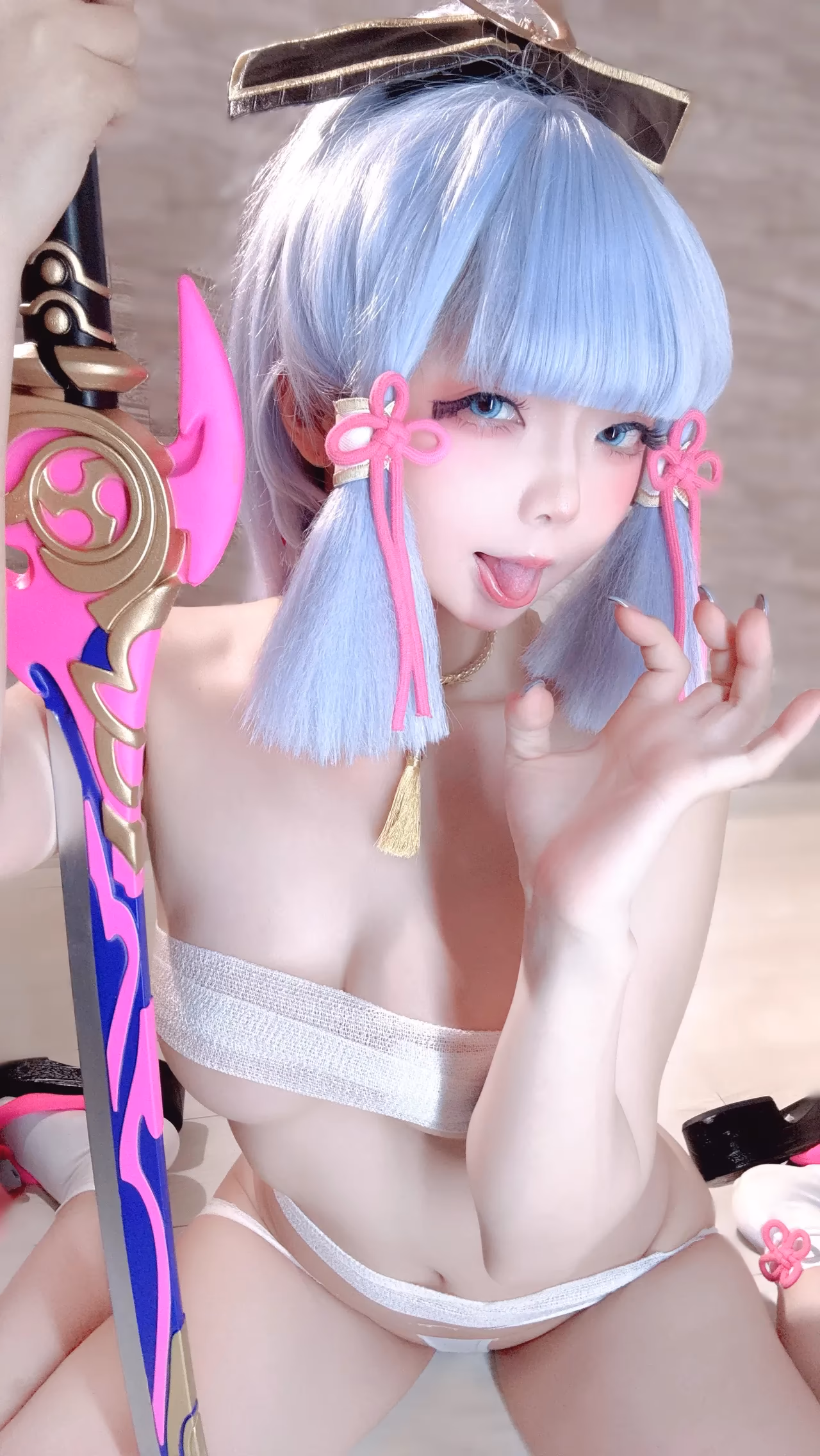 Chuchu Nagomitei as Kamisato Ayaka — cosplay photo 89 of 110