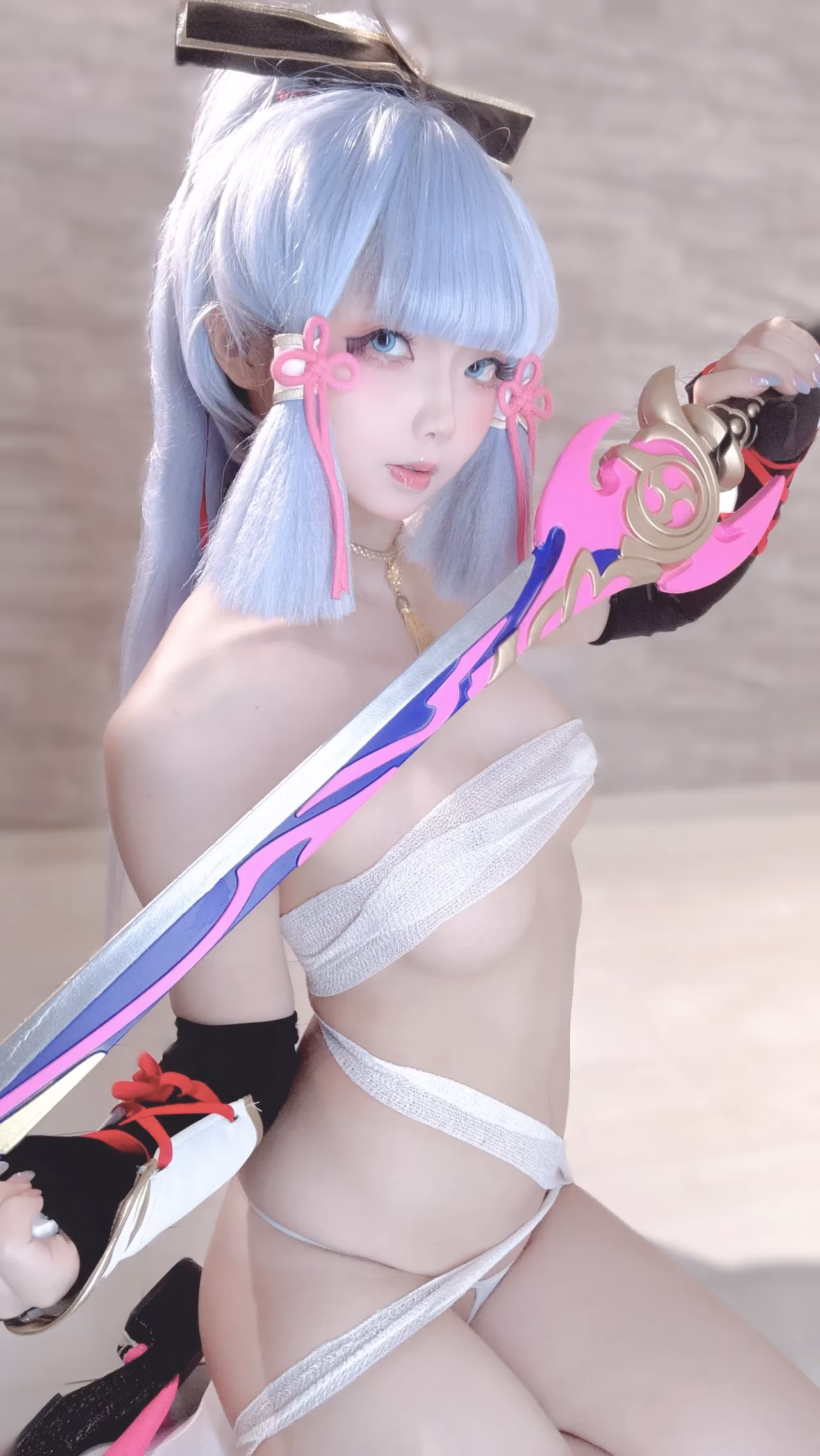 Chuchu Nagomitei as Kamisato Ayaka — cosplay photo 92 of 110