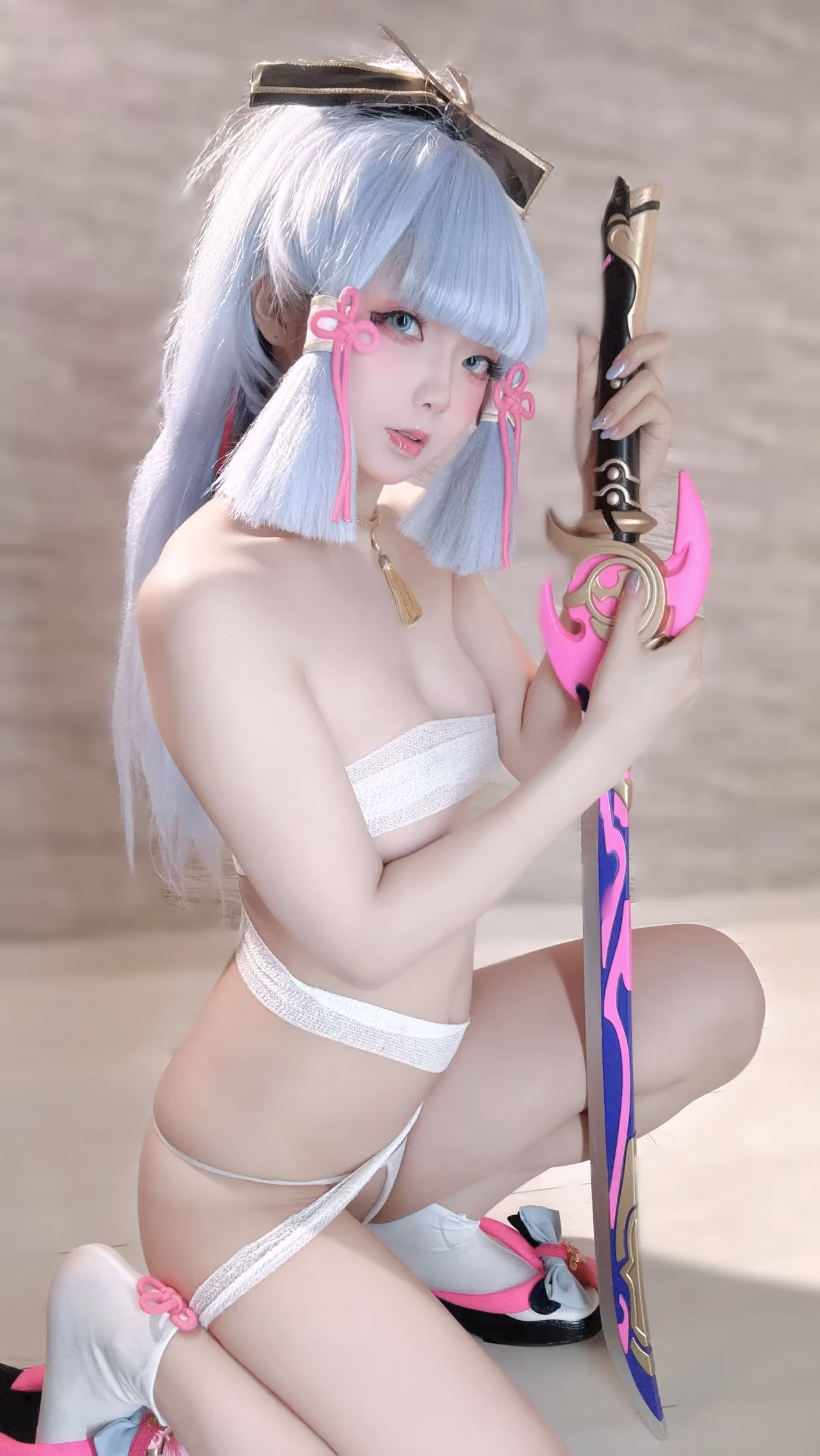 Chuchu Nagomitei as Kamisato Ayaka — cosplay photo 95 of 110