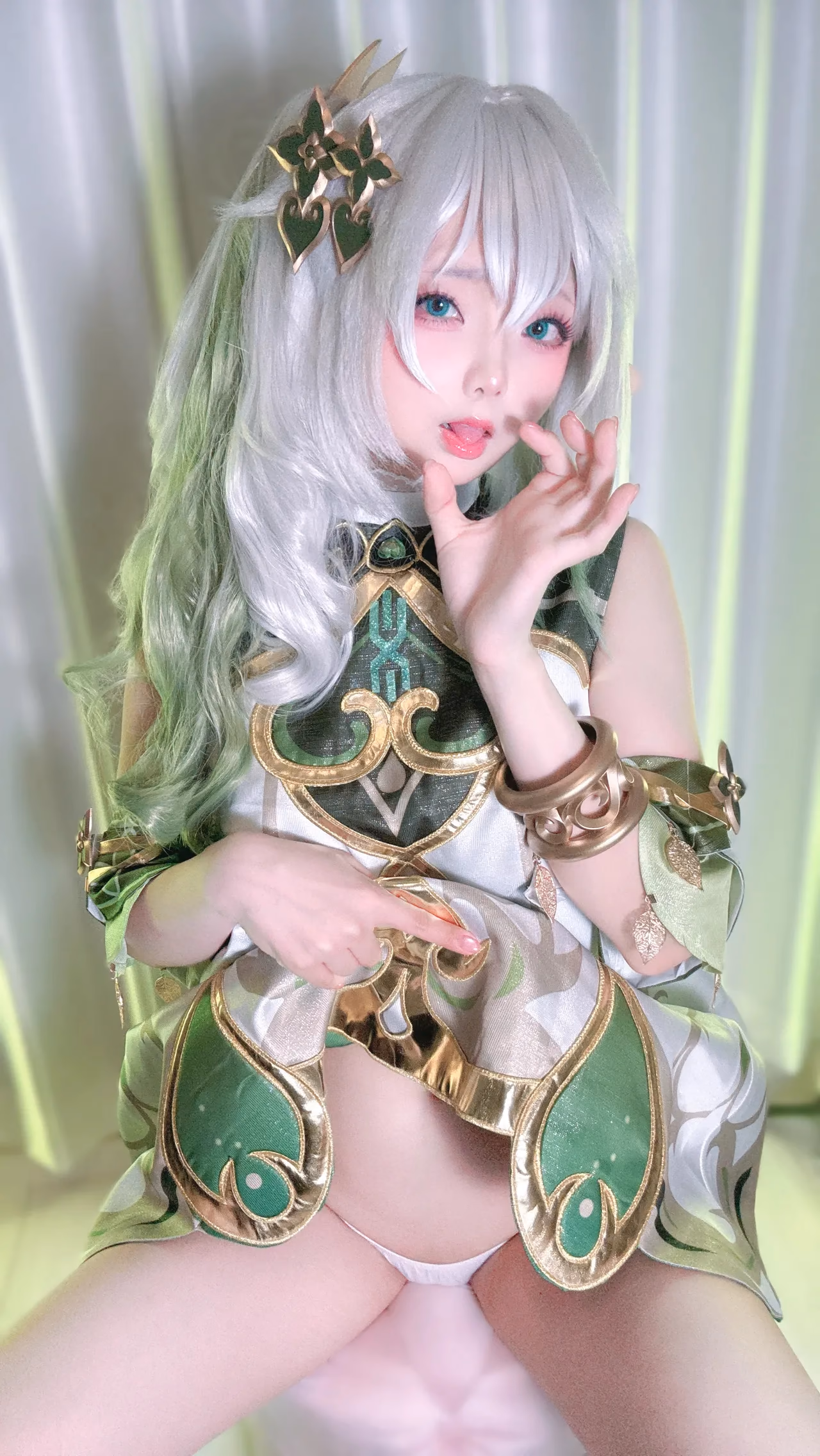 Chuchu Nagomitei as Nahida — cosplay photo 46 of 82