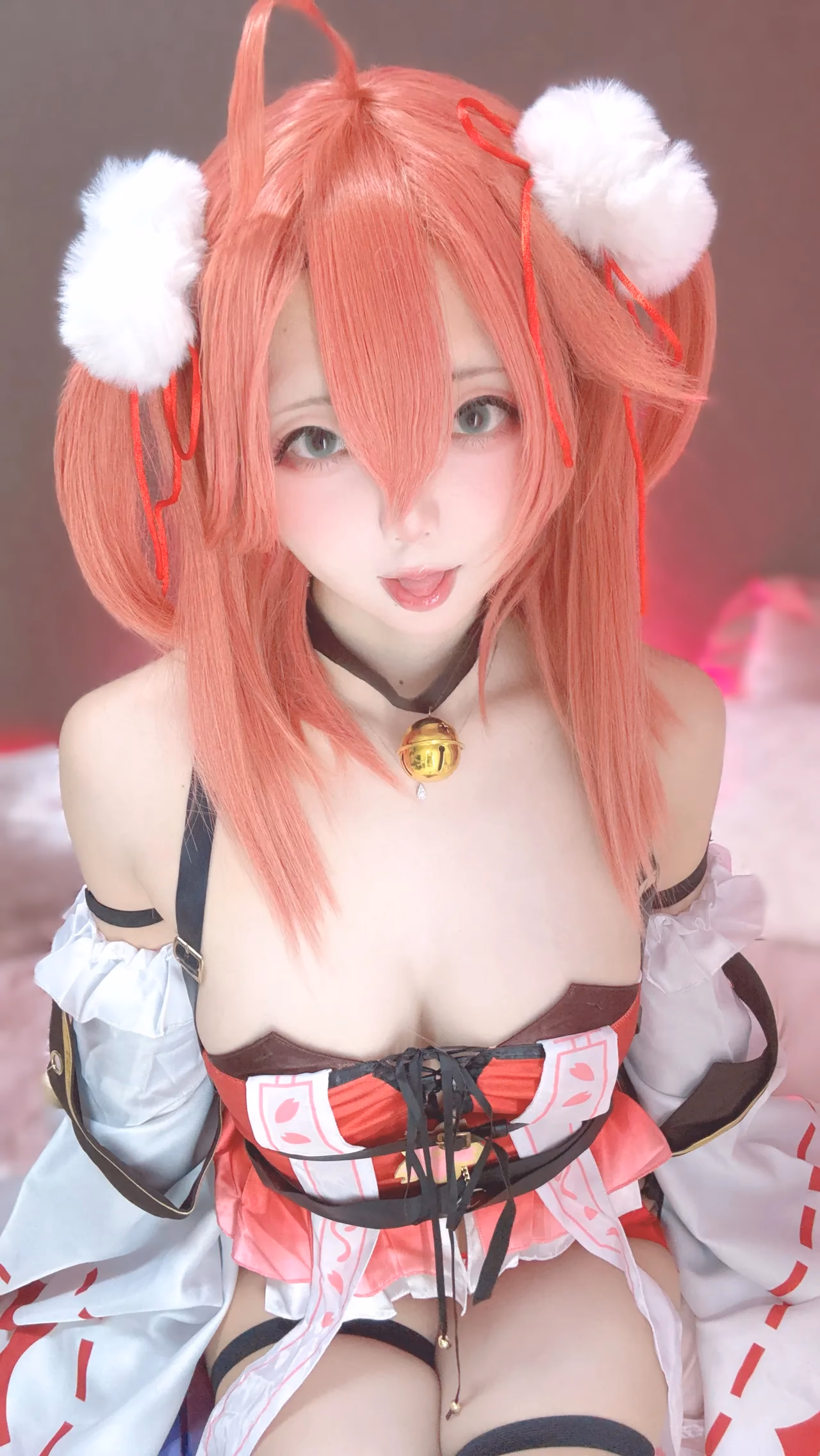 Chuchu Nagomitei as Sakura Miko — cosplay photo 11 of 89