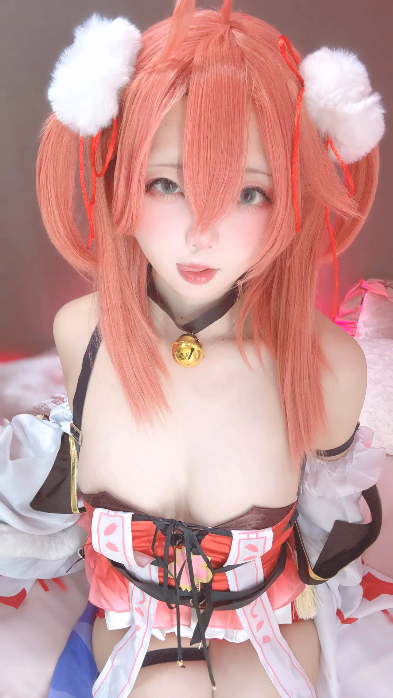 Chuchu Nagomitei as Sakura Miko — cosplay photo 14 of 89