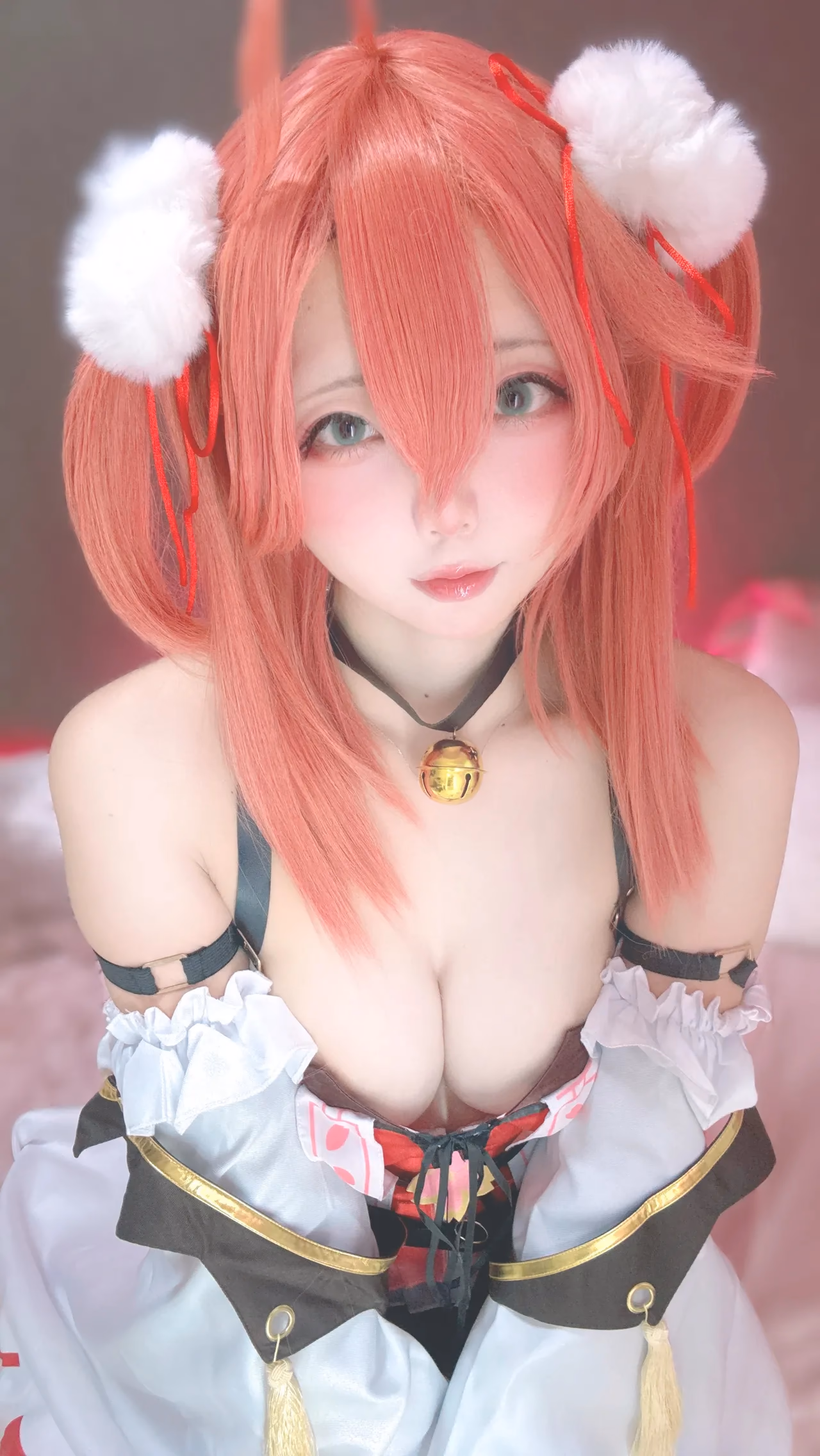 Chuchu Nagomitei as Sakura Miko — cosplay photo 15 of 89