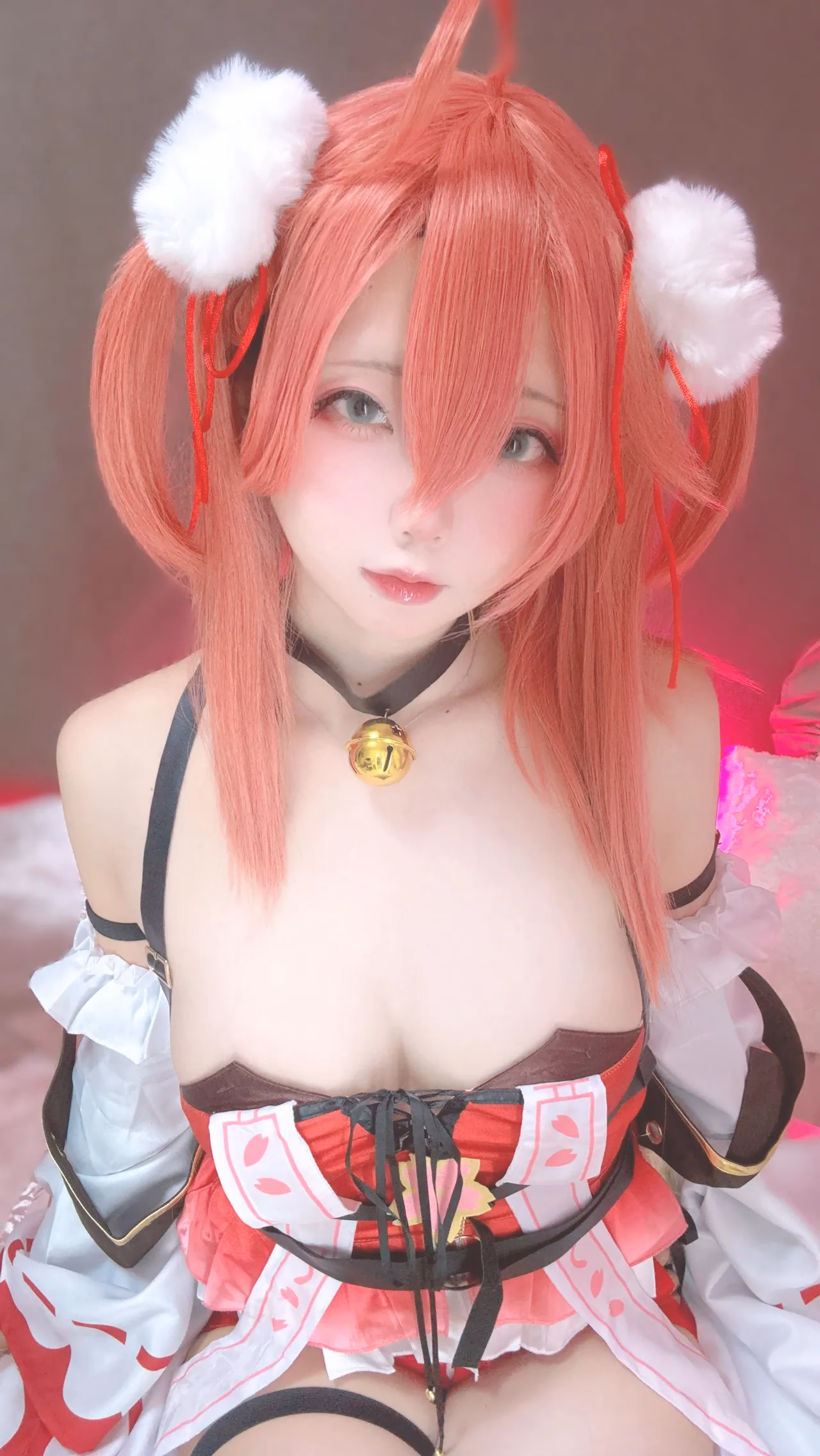 Chuchu Nagomitei as Sakura Miko — cosplay photo 28 of 89