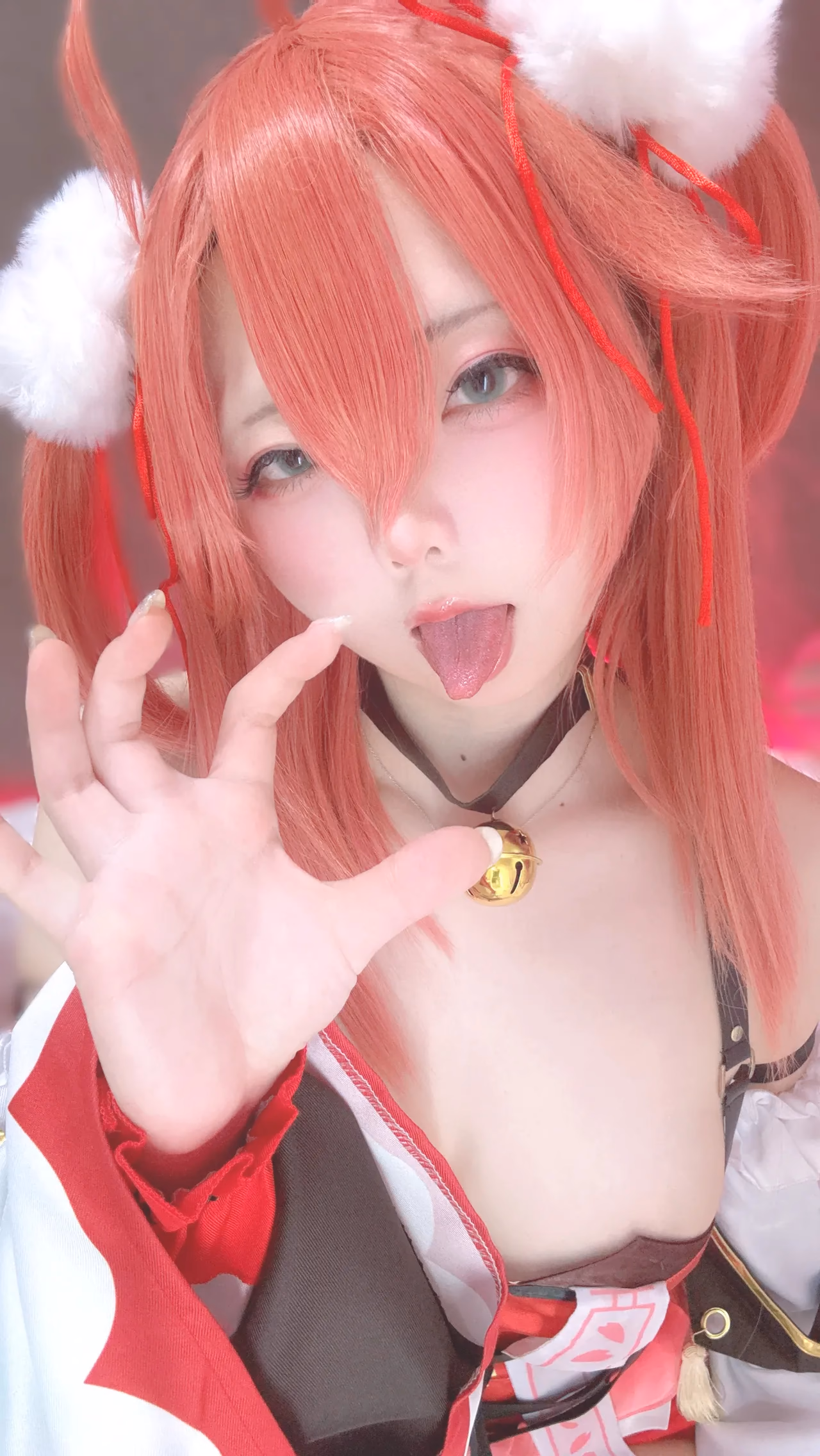 Chuchu Nagomitei as Sakura Miko — cosplay photo 34 of 89