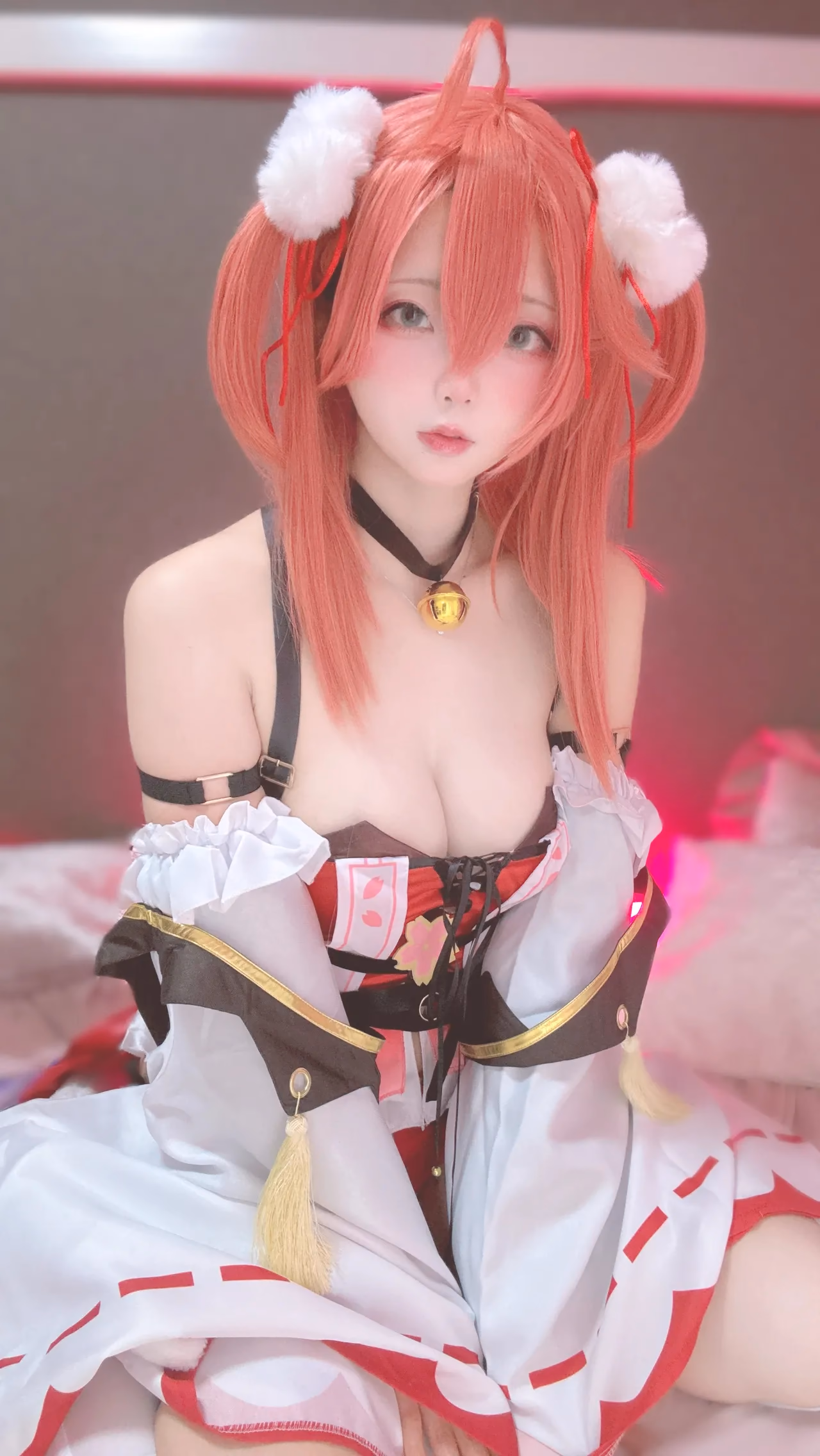 Chuchu Nagomitei as Sakura Miko — cosplay photo 38 of 89