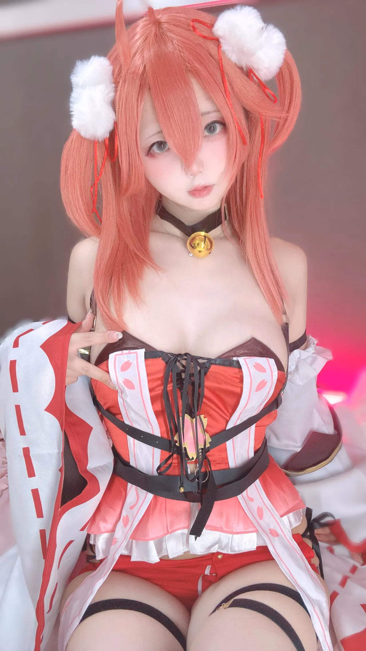 Chuchu Nagomitei as Sakura Miko — cosplay photo 66 of 89