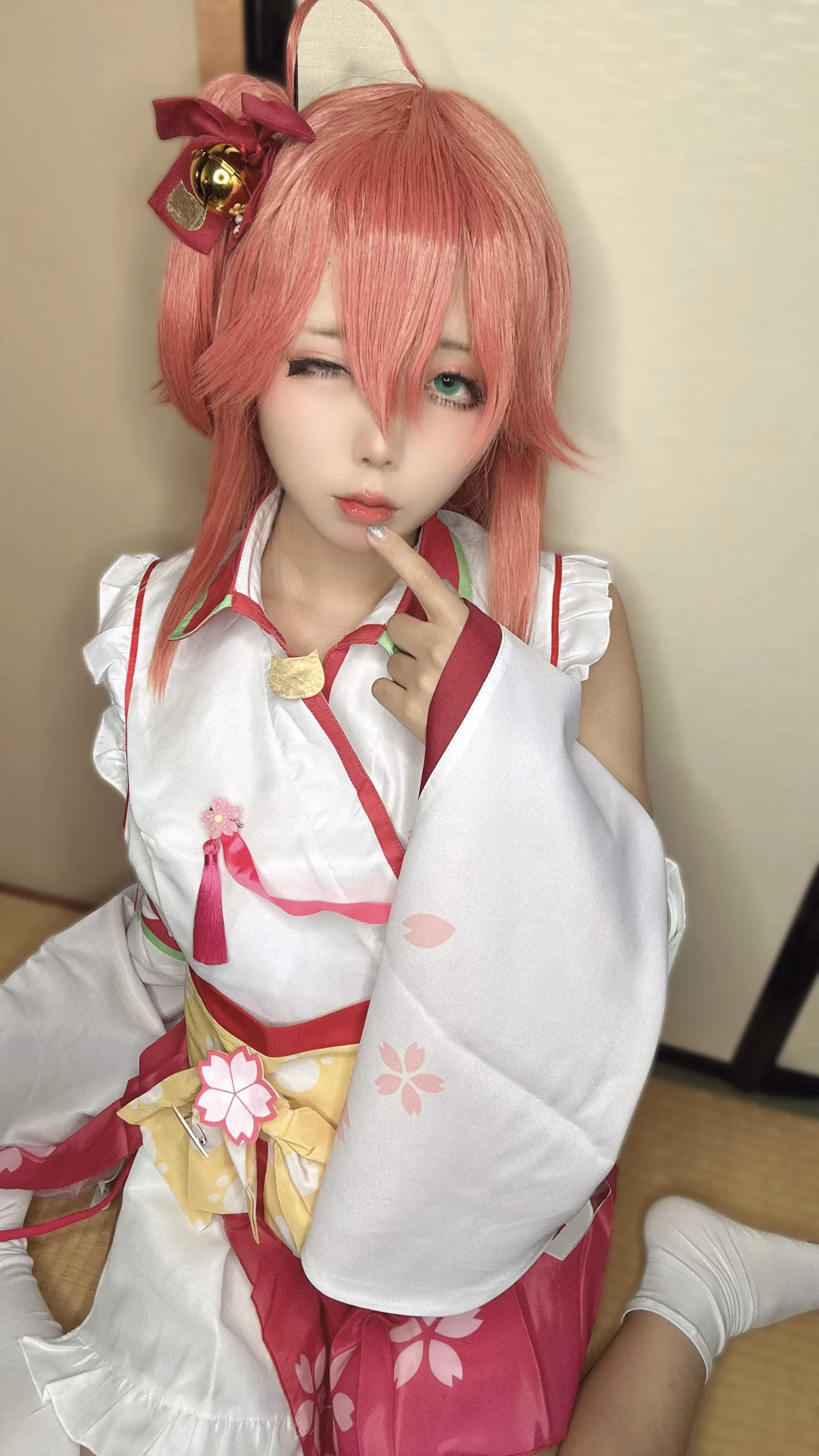 Chuchu Nagomitei as Sakura Miko — cosplay photo 36 of 50