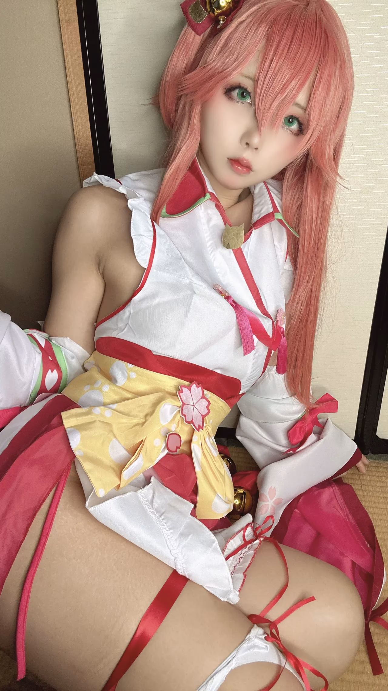 Chuchu Nagomitei as Sakura Miko — cosplay photo 39 of 50