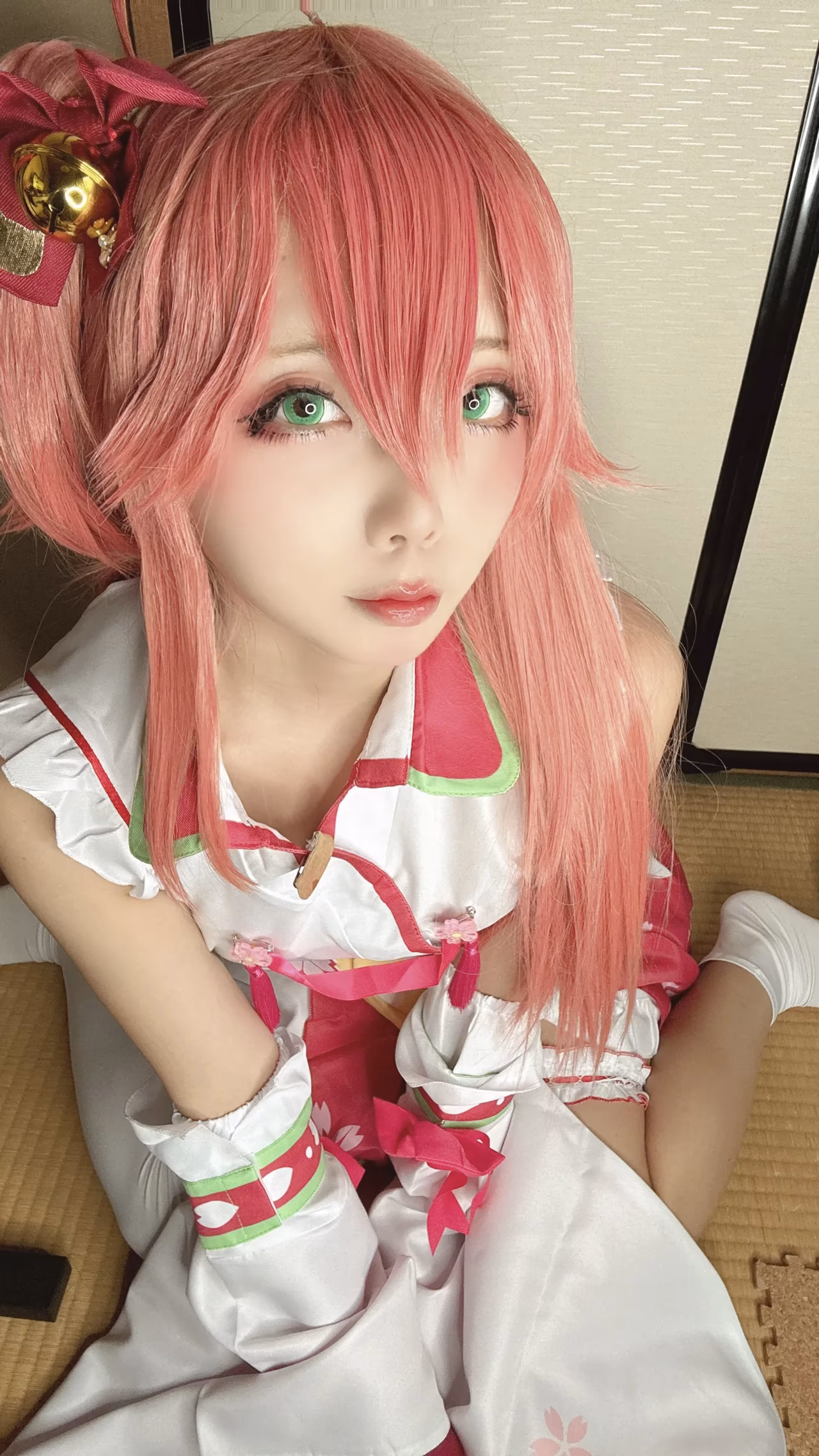 Chuchu Nagomitei as Sakura Miko — cosplay photo 42 of 50