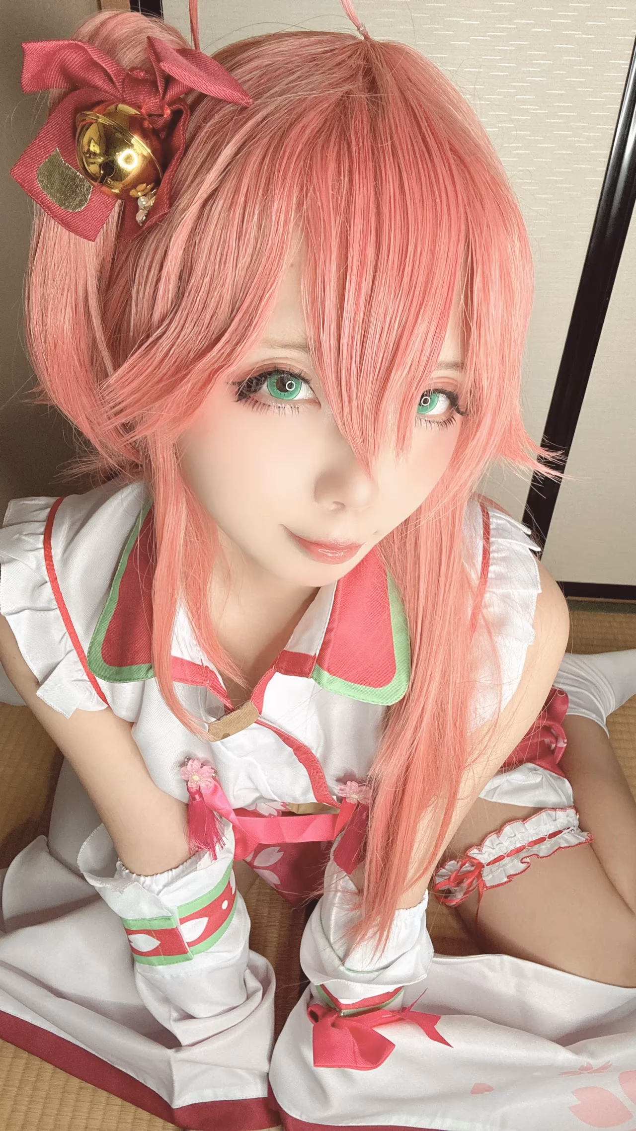 Chuchu Nagomitei as Sakura Miko — cosplay photo 43 of 50