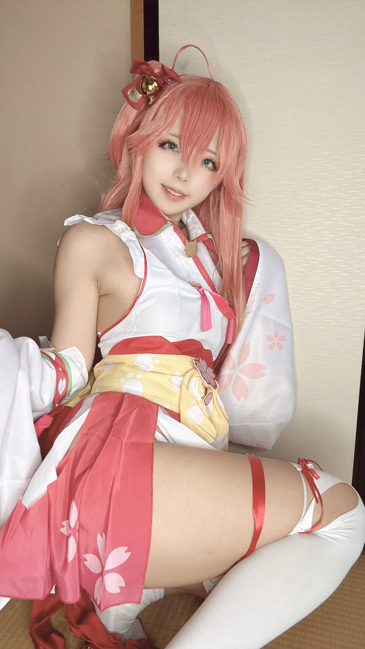 Chuchu Nagomitei as Sakura Miko — cosplay photo 47 of 50