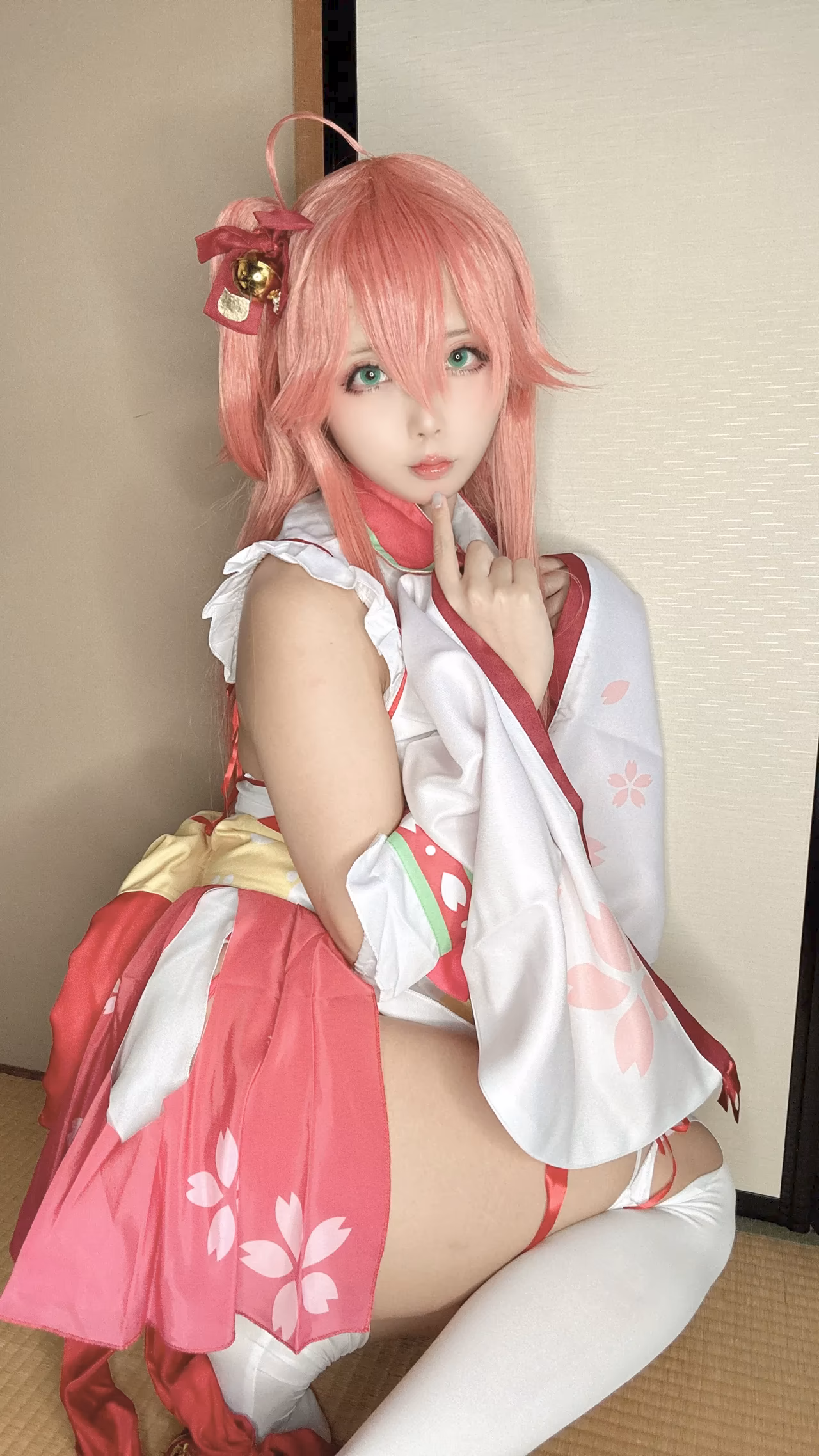Chuchu Nagomitei as Sakura Miko — cosplay photo 48 of 50