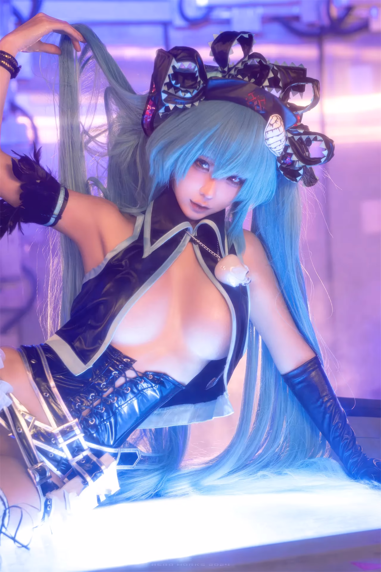 Chunmomo as Hatsune Miku — cosplay photo 18 of 21