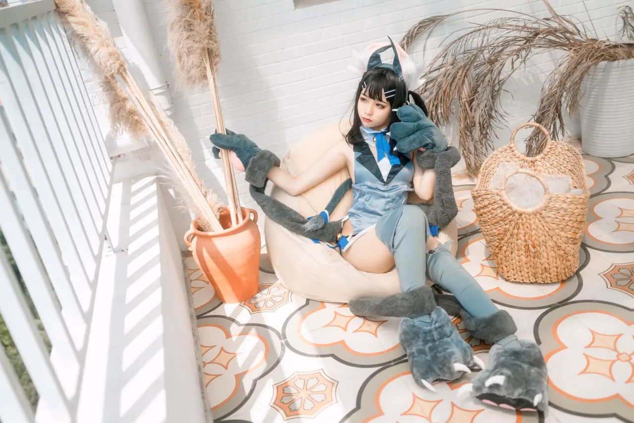 Chunmomo as Miyu Edelfelt — cosplay photo 1 of 44